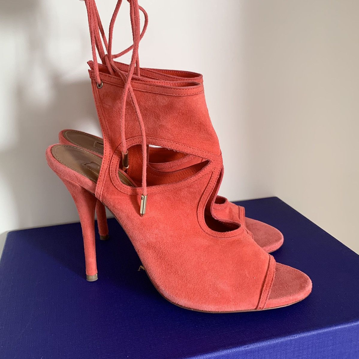 Sexy thing suede lace up pumps