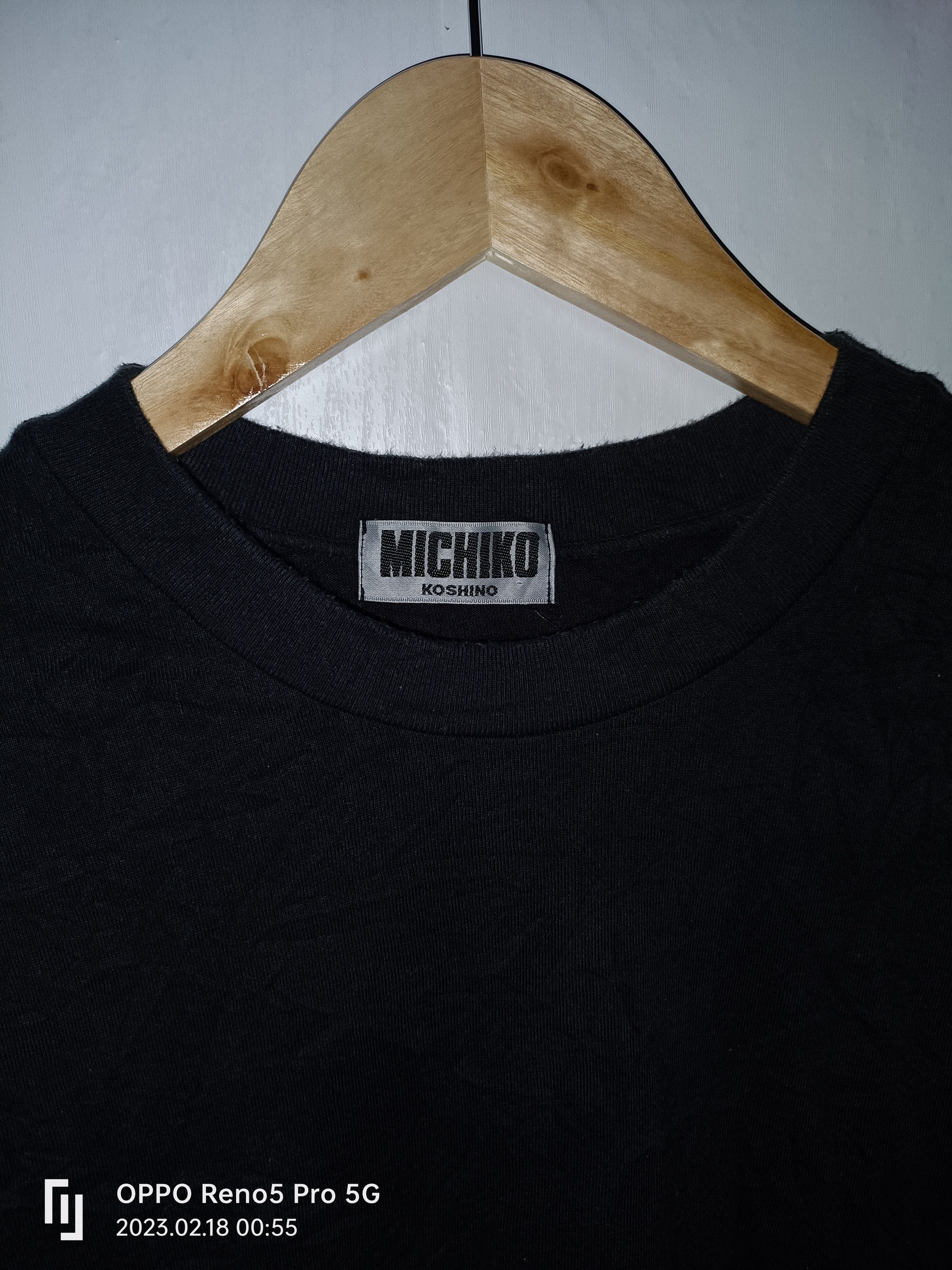 Japanese Brand Vintage Tshirts Michiko Koshino London Size US L / EU 52-54 / 3 - 4 Thumbnail