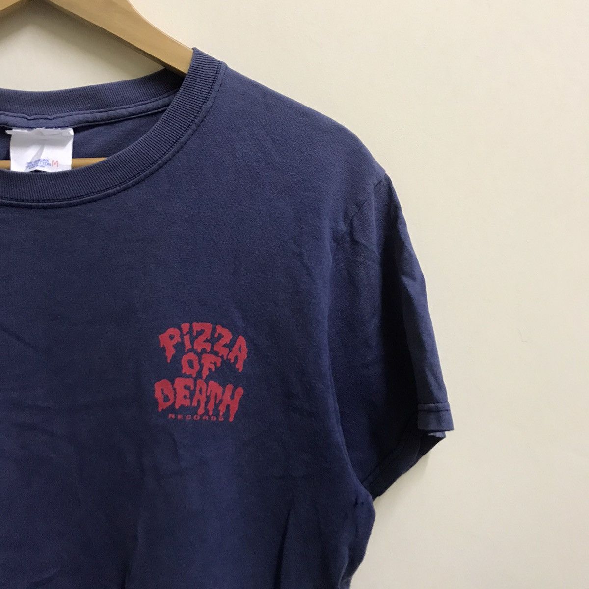 Band Tees SUN FADED💥VINTAGE 90s PIZZA OF DEAD RECORD TSHIRT Size US S / EU 44-46 / 1 - 5 Thumbnail