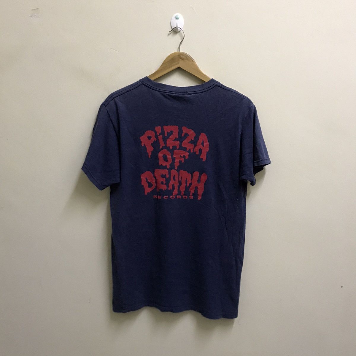 Band Tees SUN FADED💥VINTAGE 90s PIZZA OF DEAD RECORD TSHIRT Size US S / EU 44-46 / 1 - 7 Thumbnail