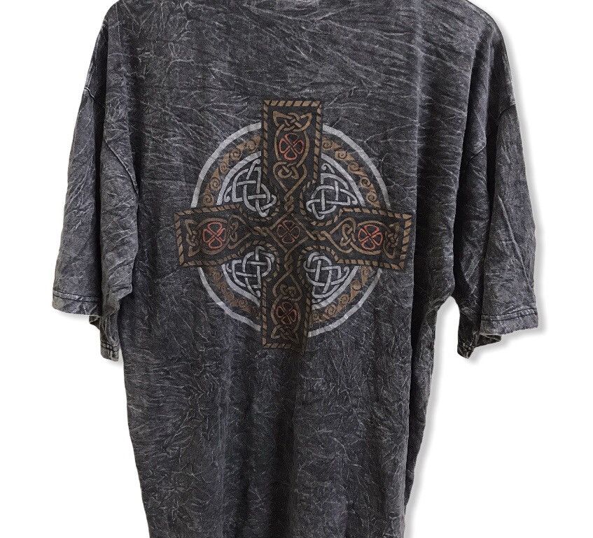 Vintage VINTAGE PLANET EIRTH BIGLOGO TSHIRT Size US L / EU 52-54 / 3 - 4 Thumbnail