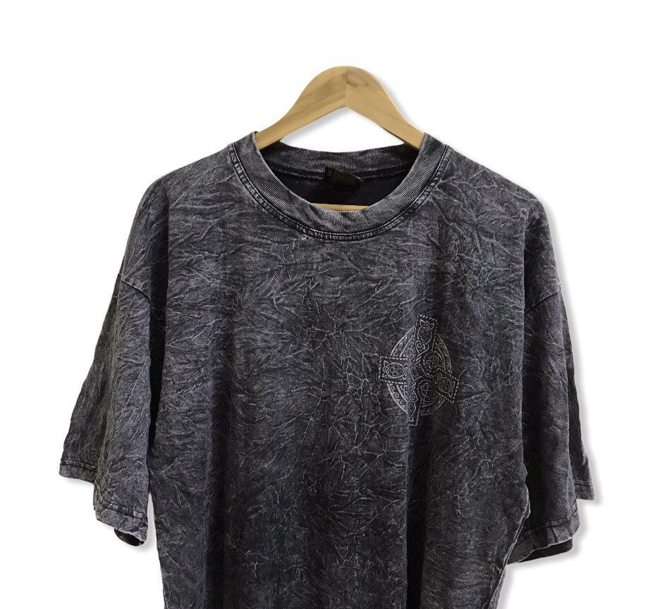 Vintage VINTAGE PLANET EIRTH BIGLOGO TSHIRT Size US L / EU 52-54 / 3 - 6 Thumbnail