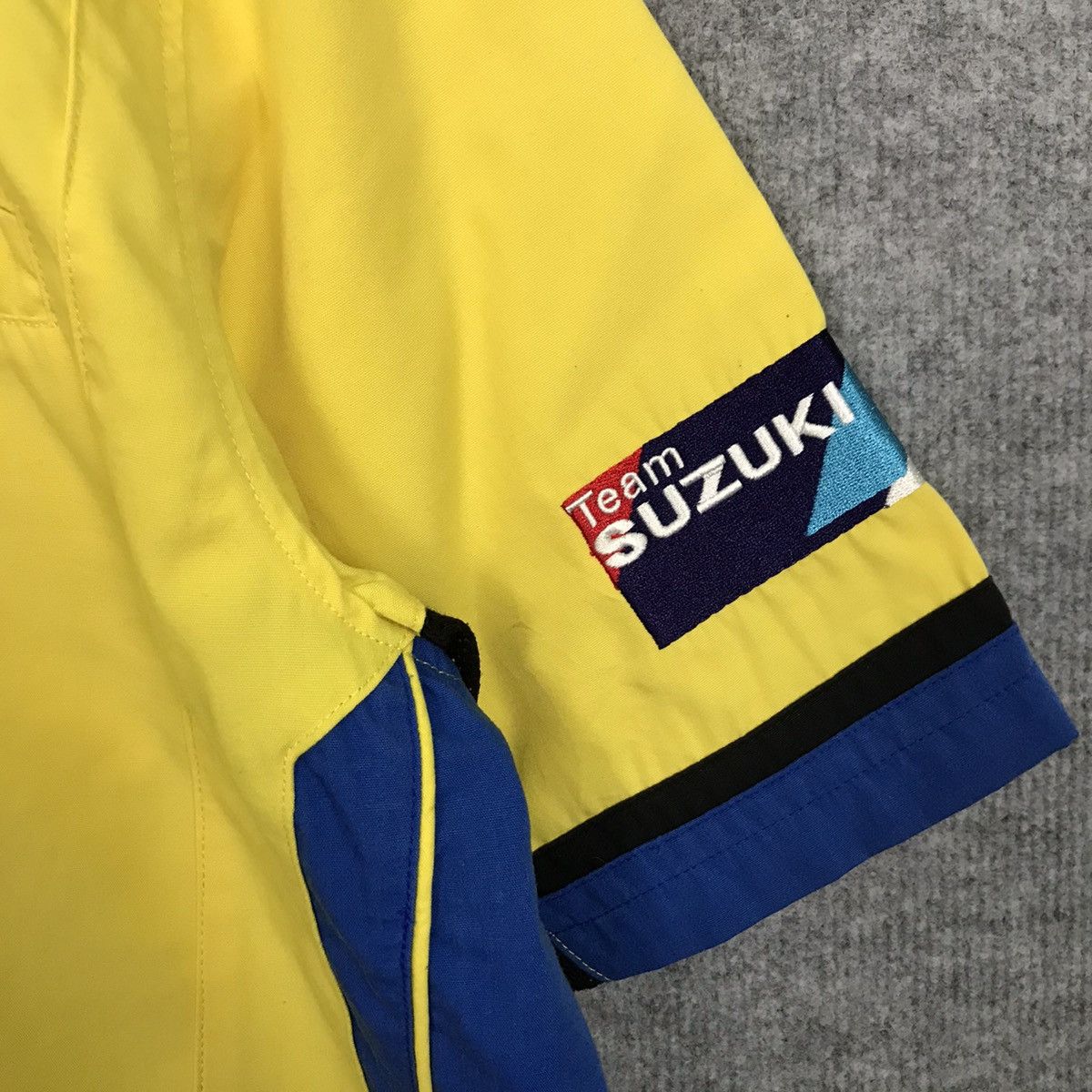Gear for Sports VINTAGE SUZUKI TEAM SUZUKI JAPANESE BUTTON UP SHIRT Size US XL / EU 56 / 4 - 4 Thumbnail