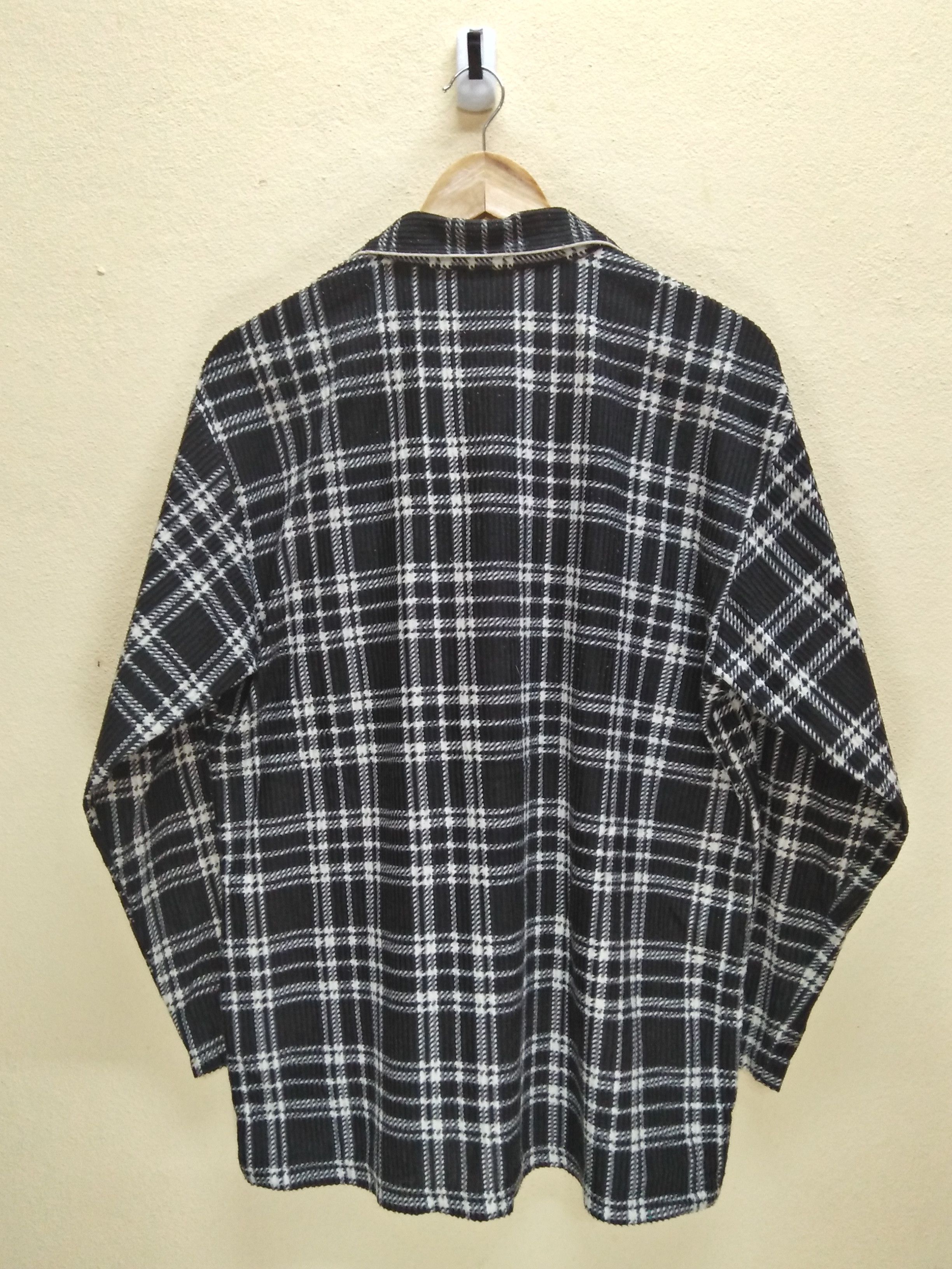 Edwin EDWIN Tartan Plaid Pattern Black White M Button Shirts. Size US S / EU 44-46 / 1 - 2 Thumbnail