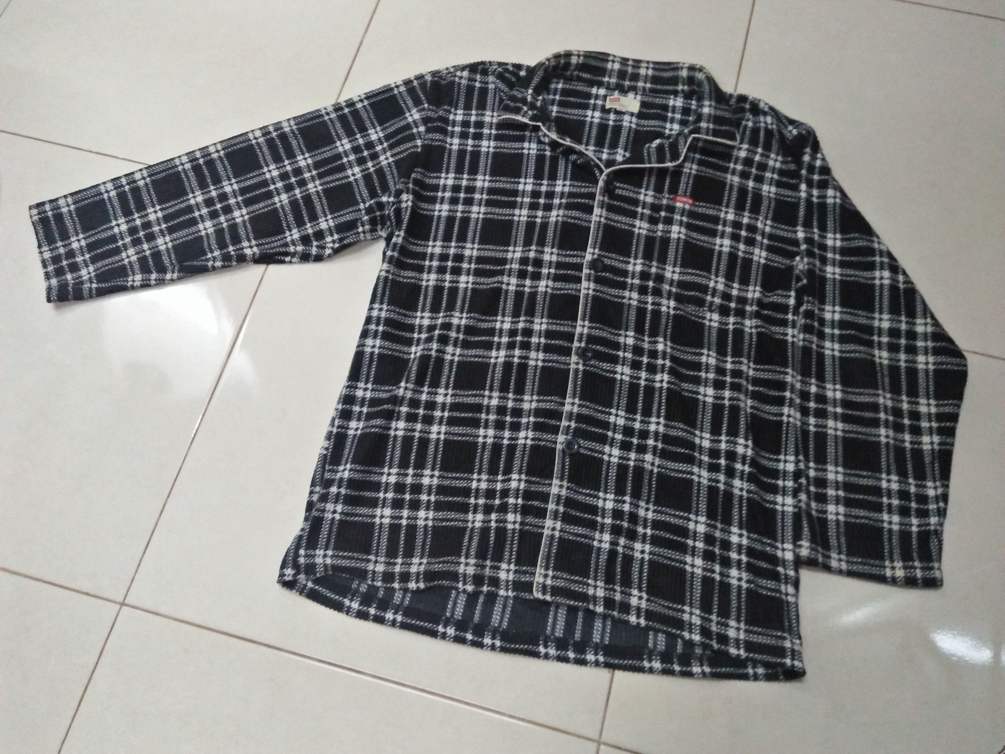 Edwin EDWIN Tartan Plaid Pattern Black White M Button Shirts. Size US S / EU 44-46 / 1 - 3 Thumbnail