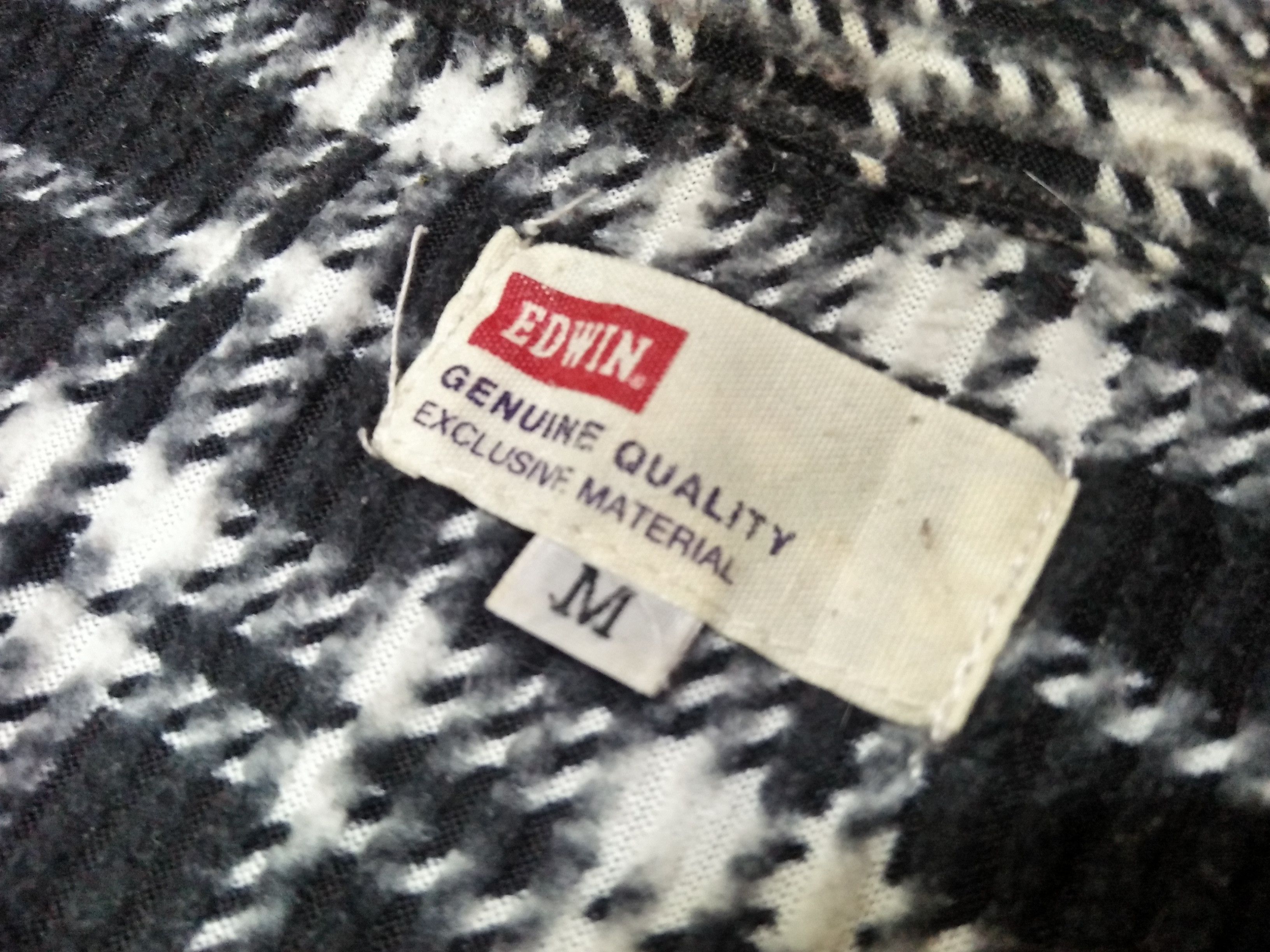 Edwin EDWIN Tartan Plaid Pattern Black White M Button Shirts. Size US S / EU 44-46 / 1 - 6 Thumbnail