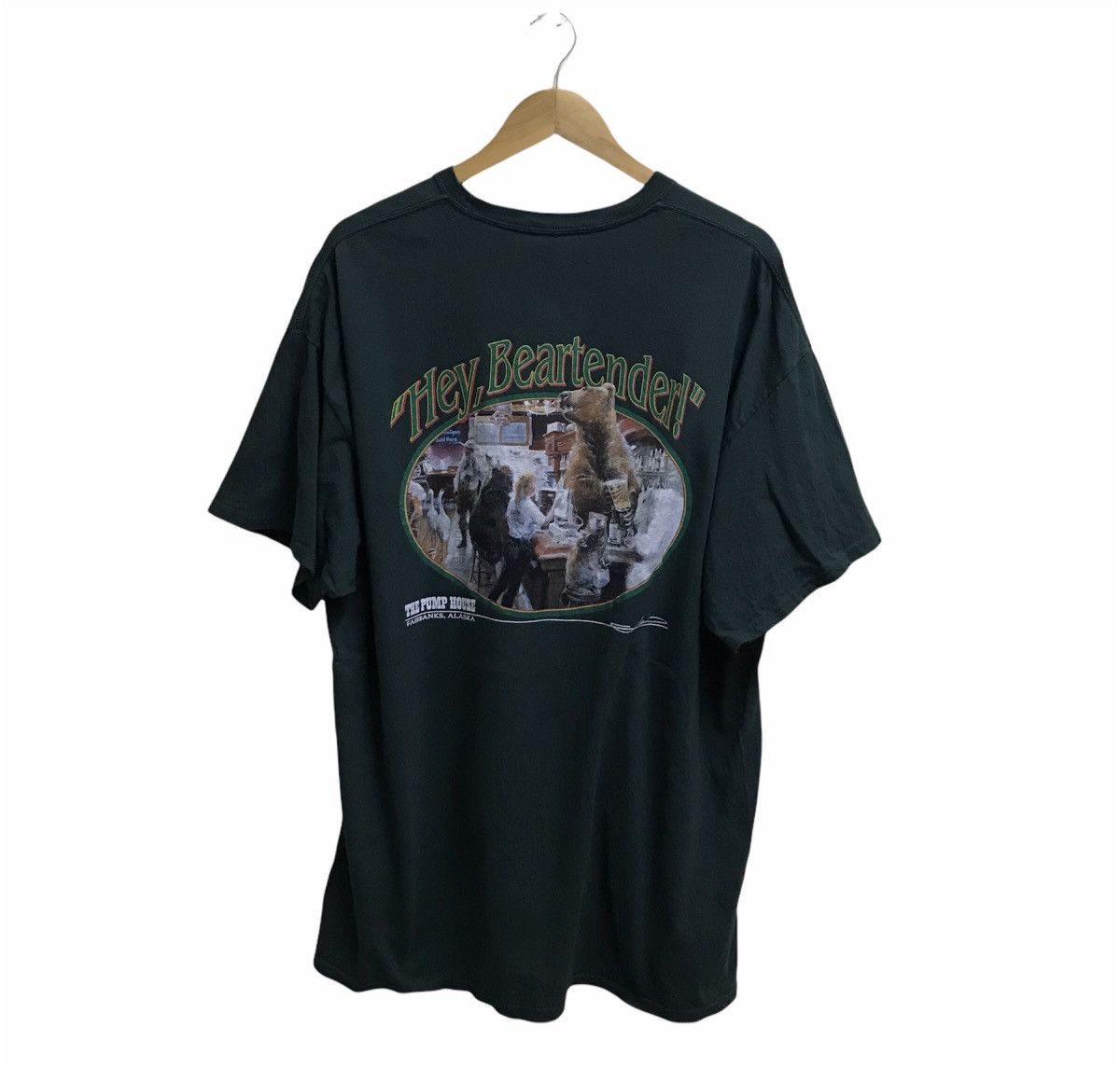 Vintage The Pump House Beartender Tshirt Size US XL / EU 56 / 4 - 1 Thumbnail