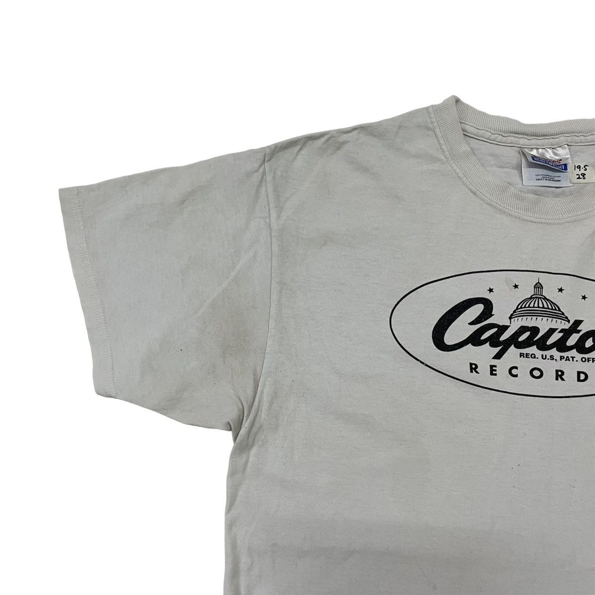 Band Tees BEST OFFER Vintage Y2k Capitol Records American Record Label Size US M / EU 48-50 / 2 - 7 Thumbnail
