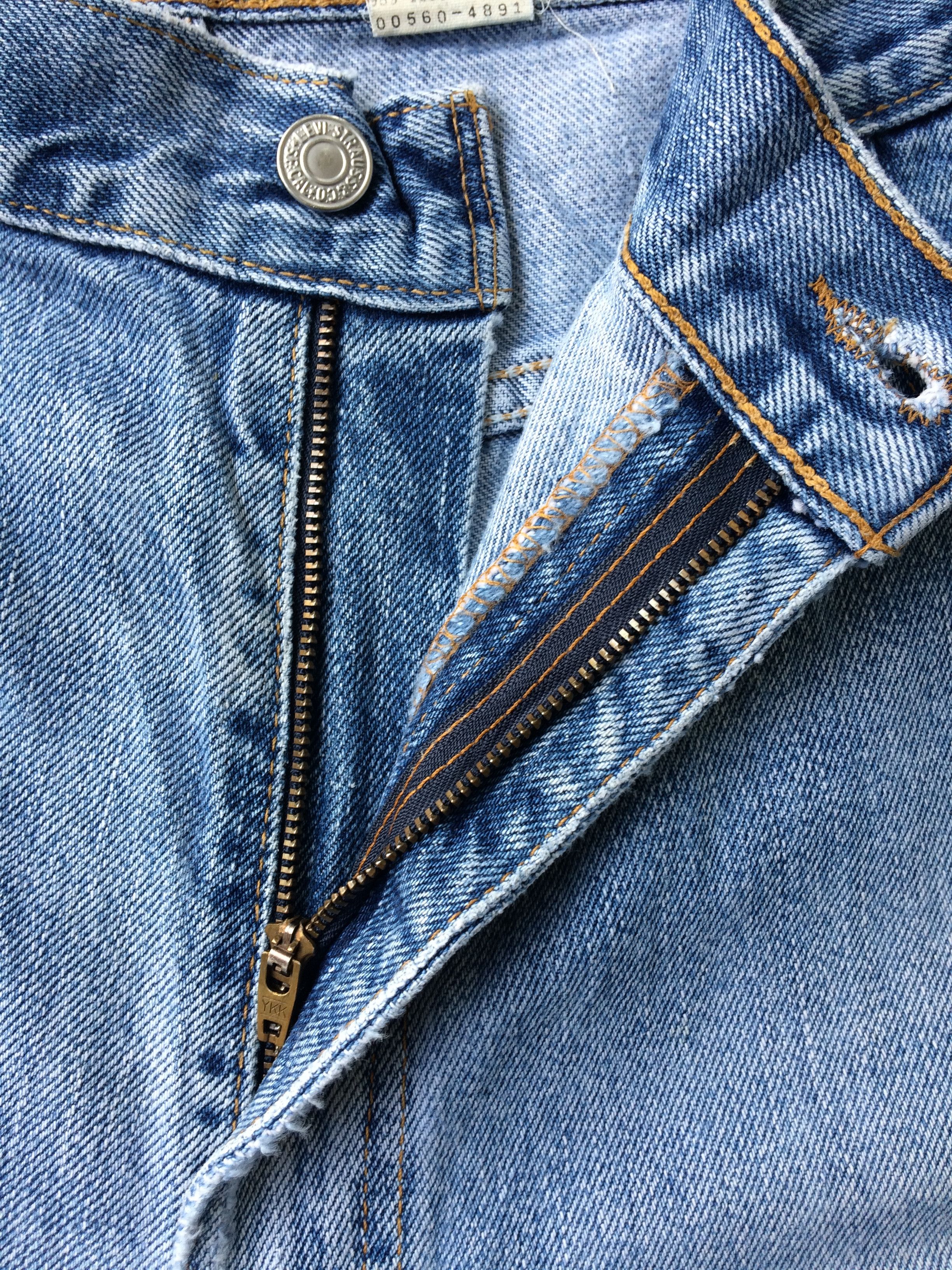 Levi's Levis 560 Ripped Jeans #B-345 Size US 37 - 3 Thumbnail