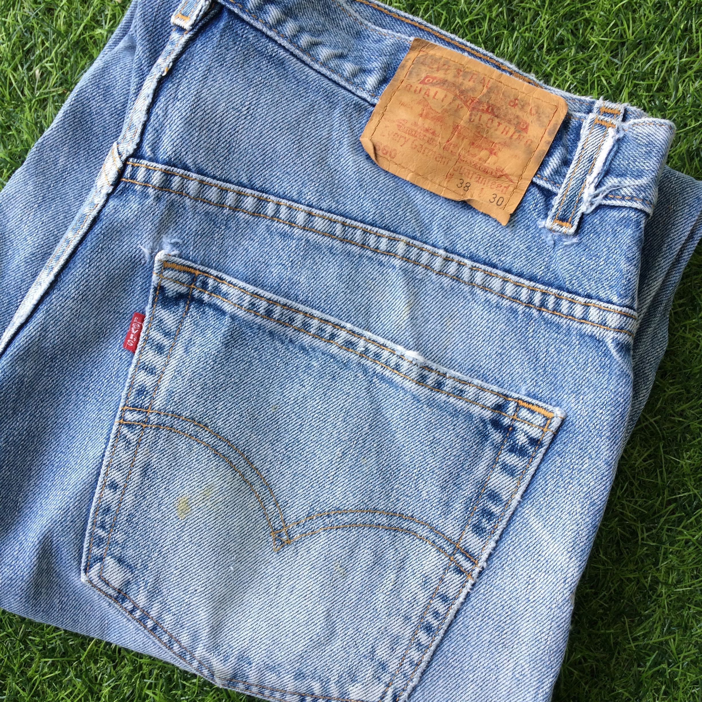 Levi's Levis 560 Ripped Jeans #B-345 Size US 37 - 9 Thumbnail