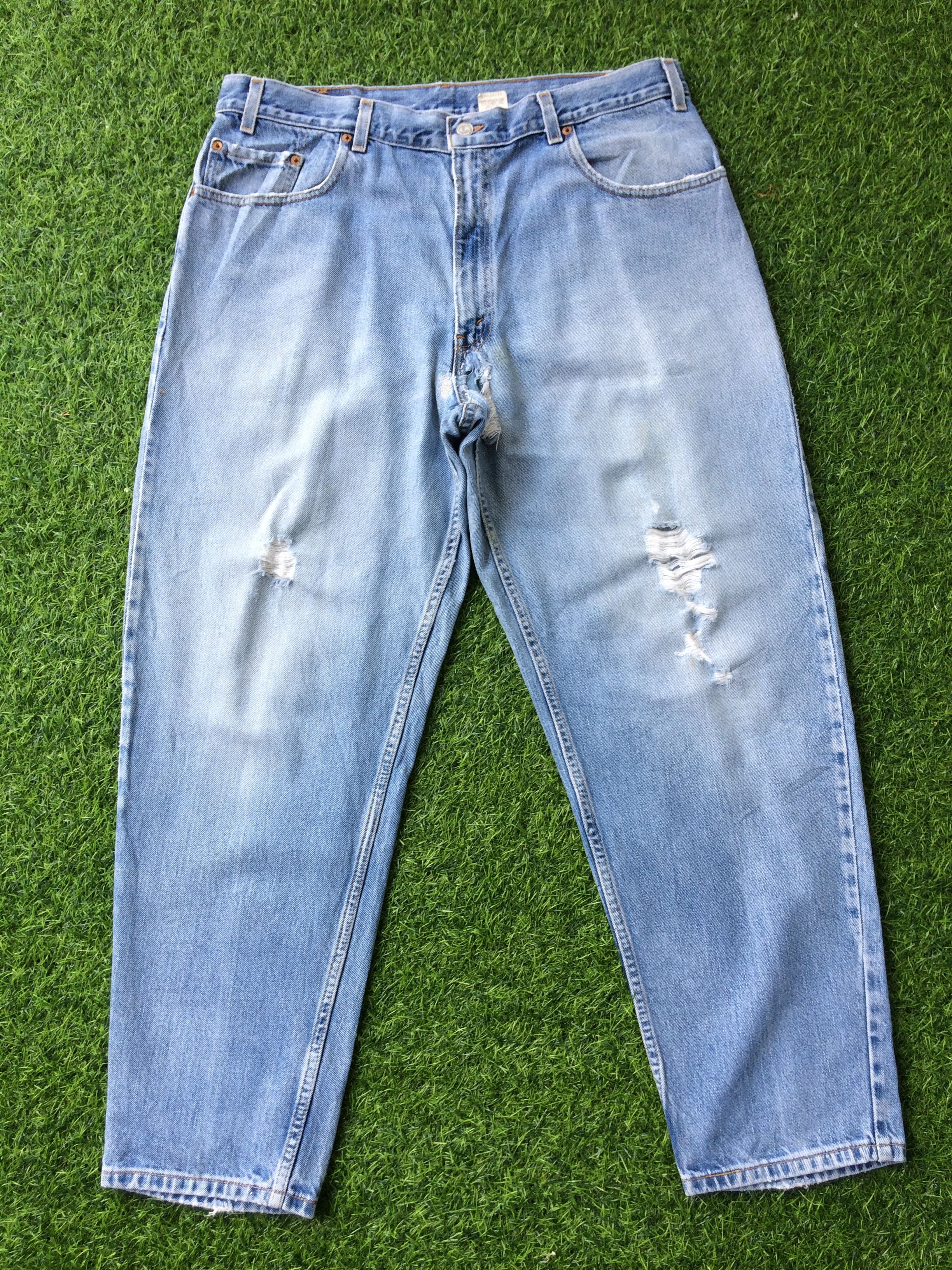 Levi's Levis 560 Ripped Jeans #B-345 Size US 37 - 1 Thumbnail