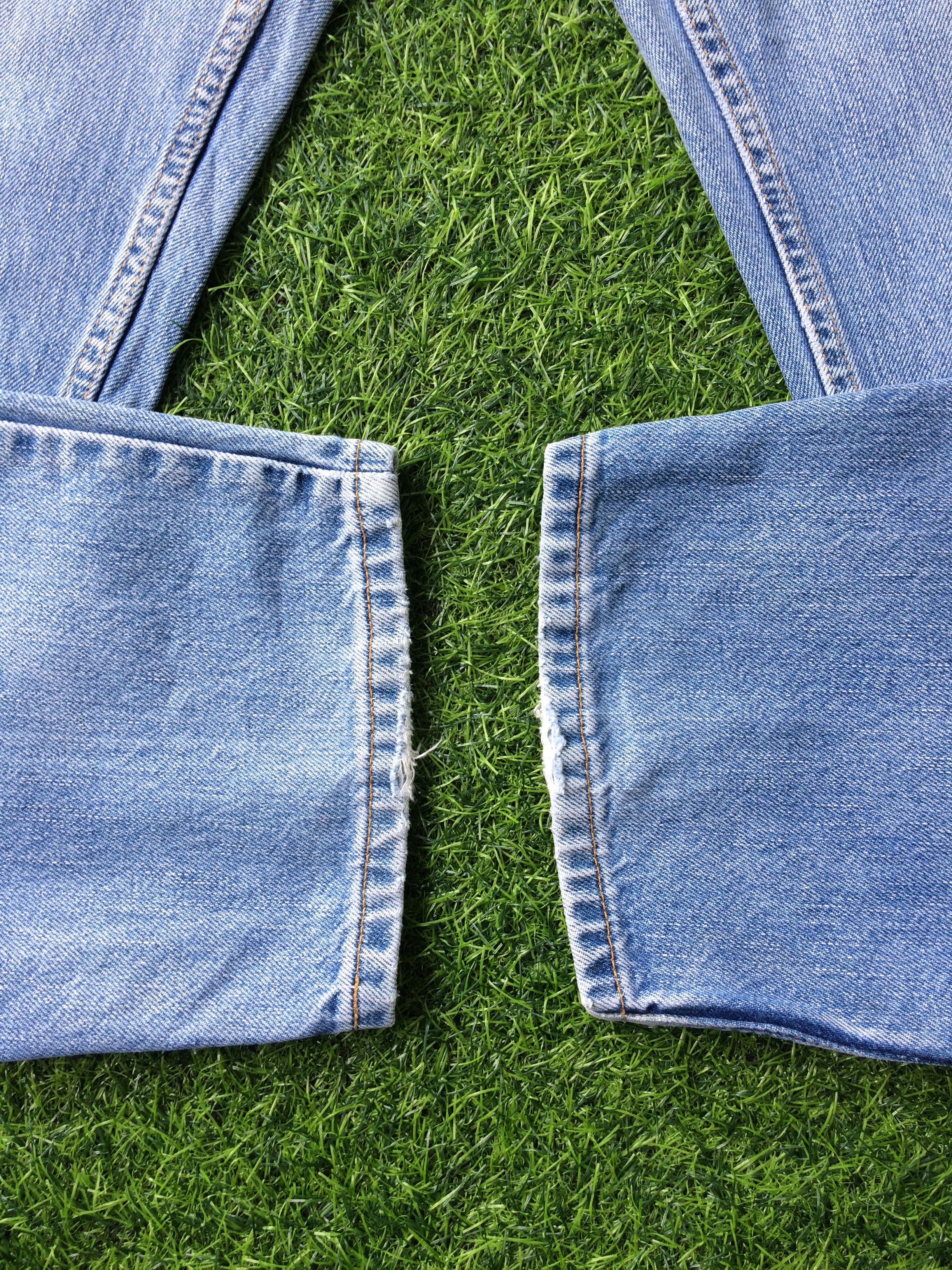 Levi's Levis 560 Ripped Jeans #B-345 Size US 37 - 8 Thumbnail