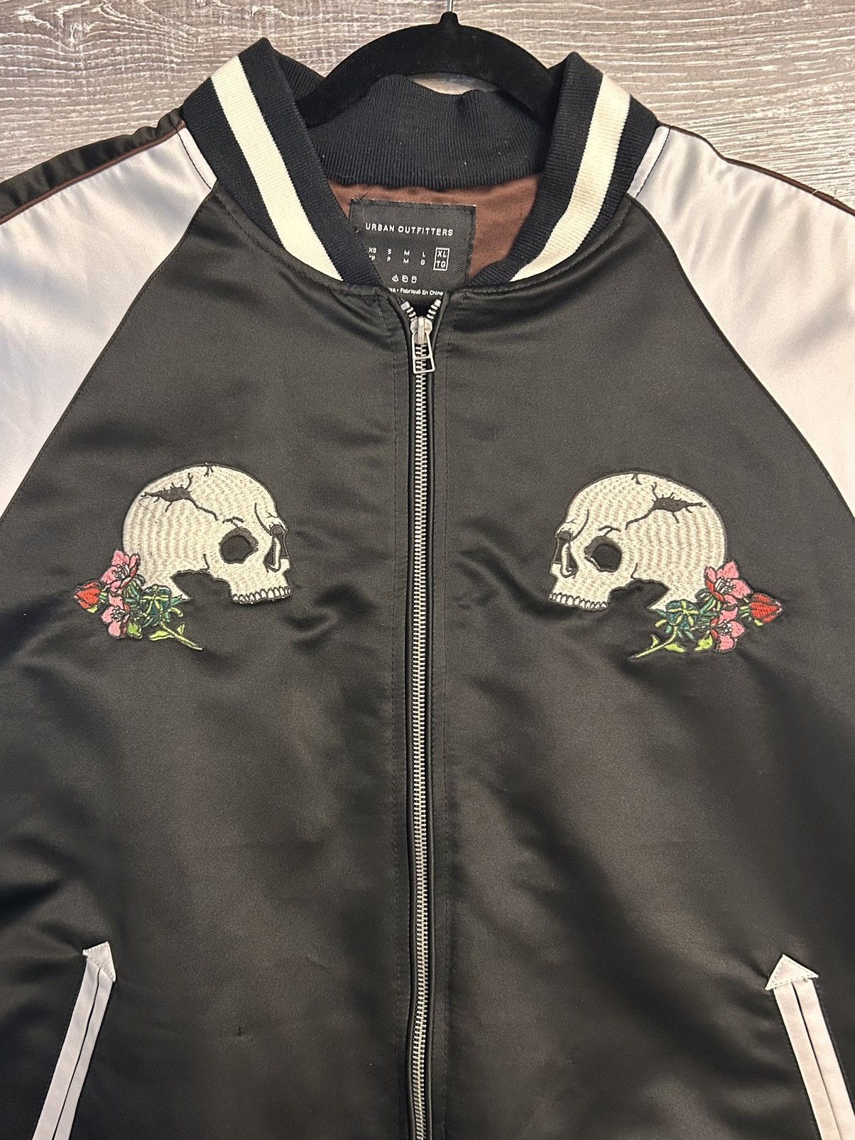 Japanese Brand × Urban Outfitters Skull Embroidered Souvenir Jacket XL Size US XL / EU 56 / 4 - 2 Thumbnail