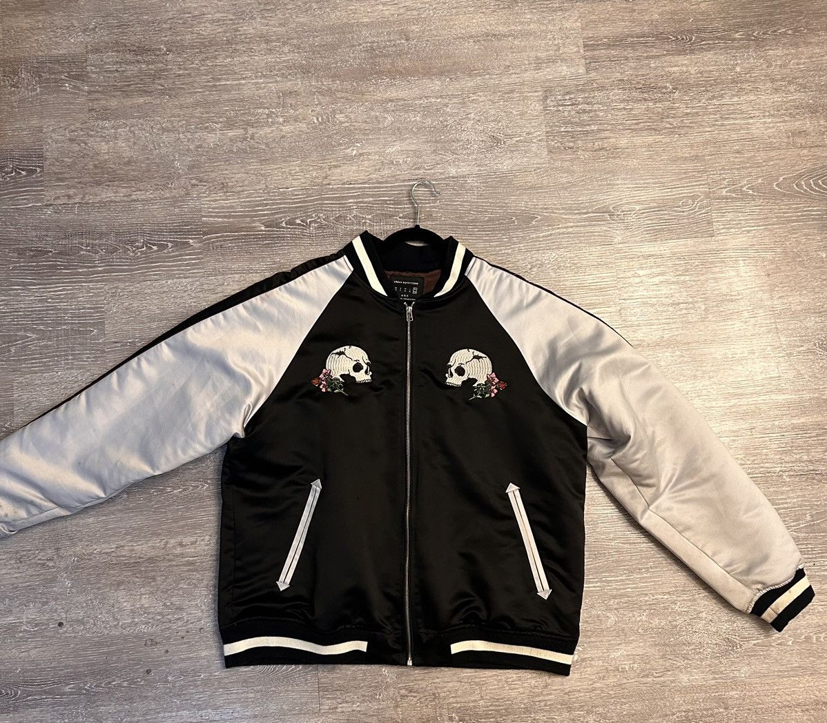 Japanese Brand × Urban Outfitters Skull Embroidered Souvenir Jacket XL Size US XL / EU 56 / 4 - 4 Thumbnail