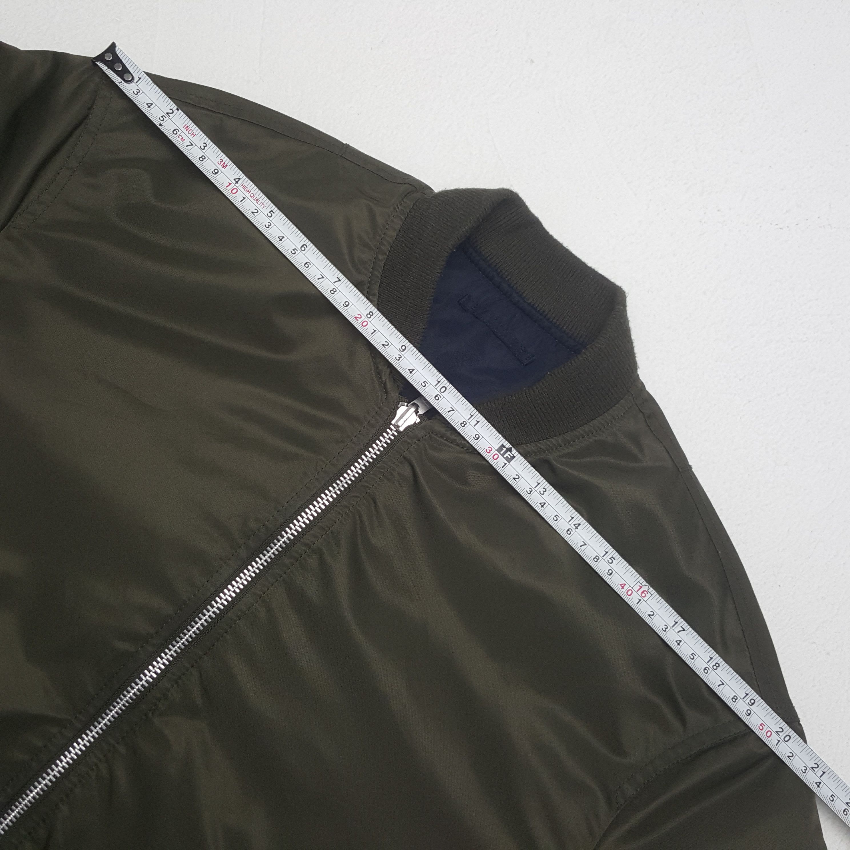 Undercover Vintage Uniqlo Undercover Military Style Custom Logo Bombers Size US L / EU 52-54 / 3 - 6 Thumbnail