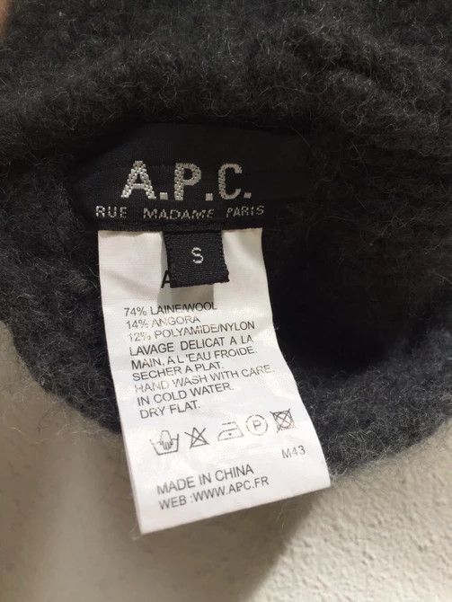 A.P.C. A.P.C RUE MADAME PARIS 74% WOOL SIZE S Size 30 - 2 Thumbnail
