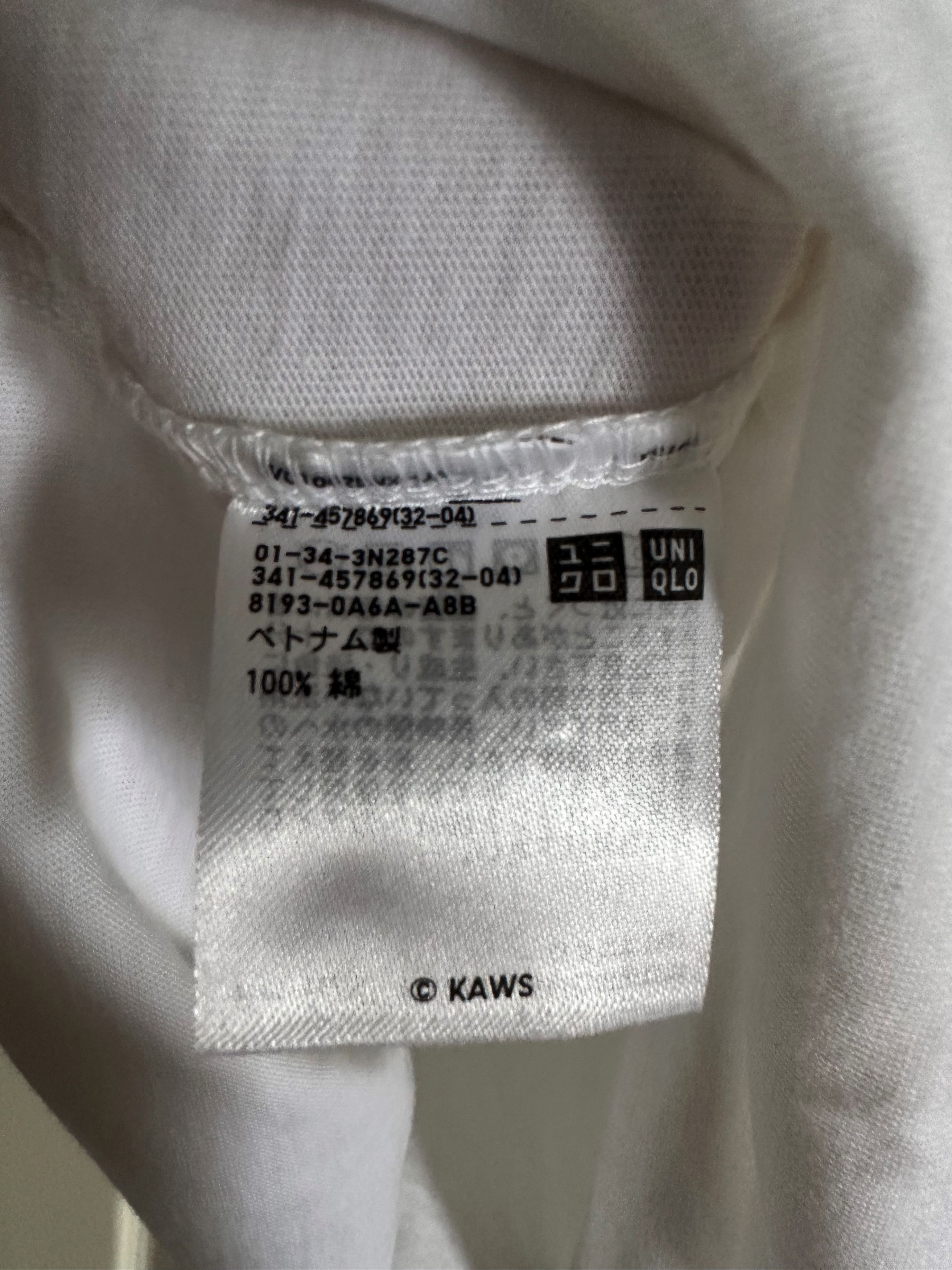 Kaws × Uniqlo Uniqlo x Kaws PEACE FOR ALL Graphic T-shirt Size US XL / EU 56 / 4 - 6 Thumbnail