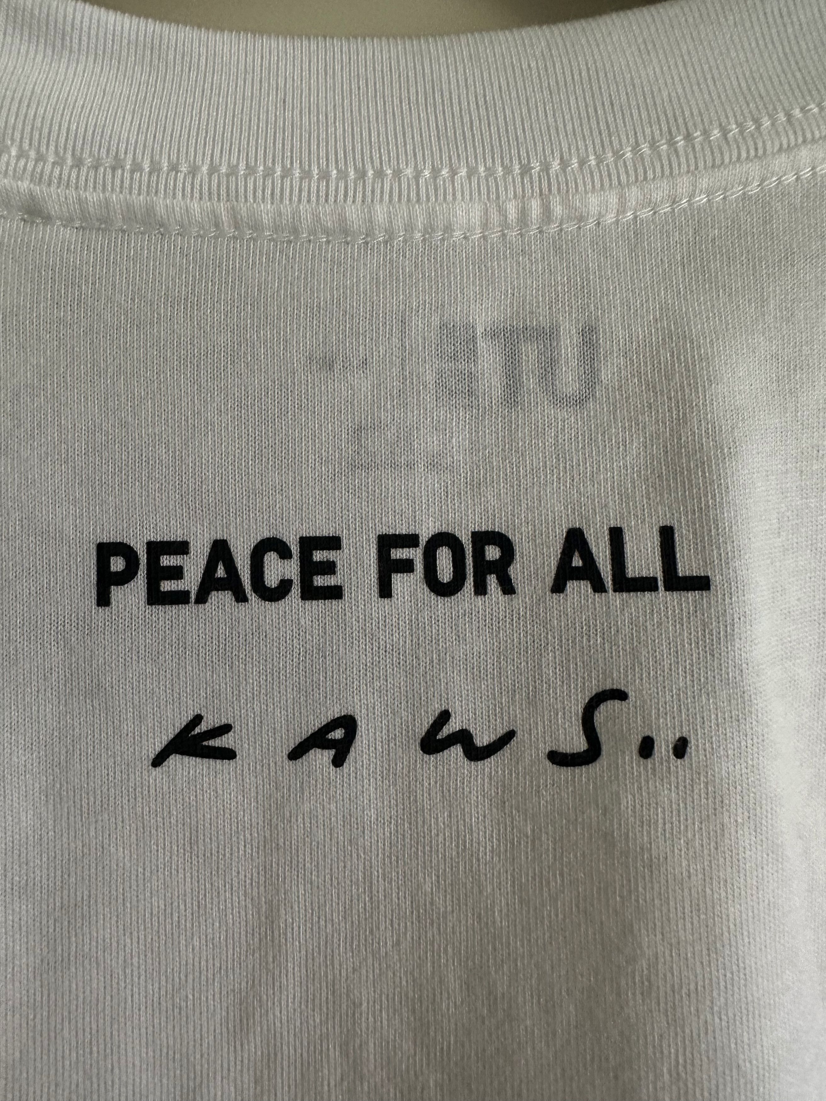 Kaws × Uniqlo Uniqlo x Kaws PEACE FOR ALL Graphic T-shirt Size US XL / EU 56 / 4 - 5 Thumbnail