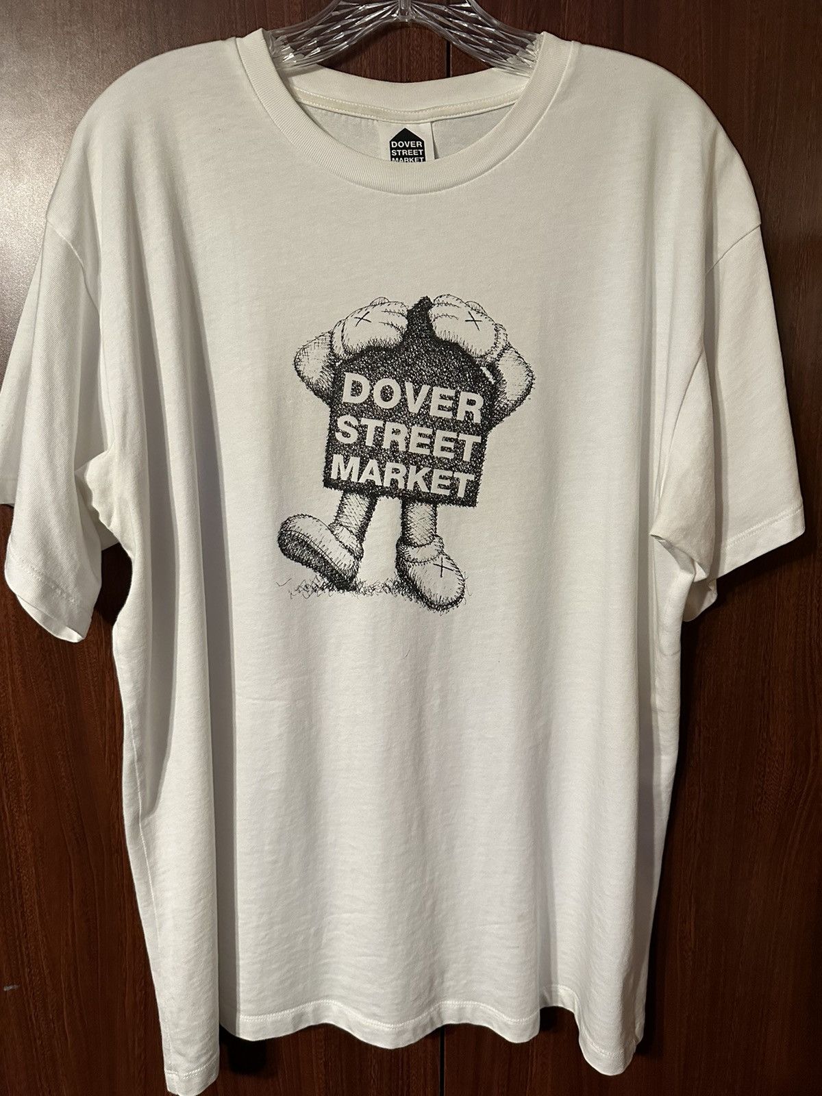 Dover Street Market KAWS x Dover Street Market Special Mascot T-Shirt Size US XL / EU 56 / 4 - 2 Thumbnail