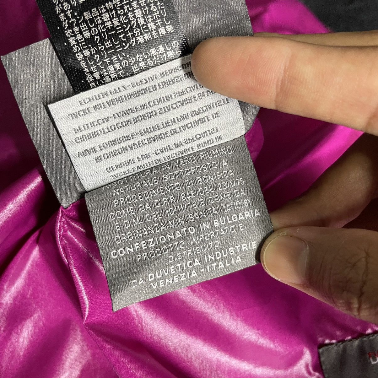 Duvetica Duvetica vest puffer jacket THRASHED Size US S / EU 44-46 / 1 - 21 Thumbnail