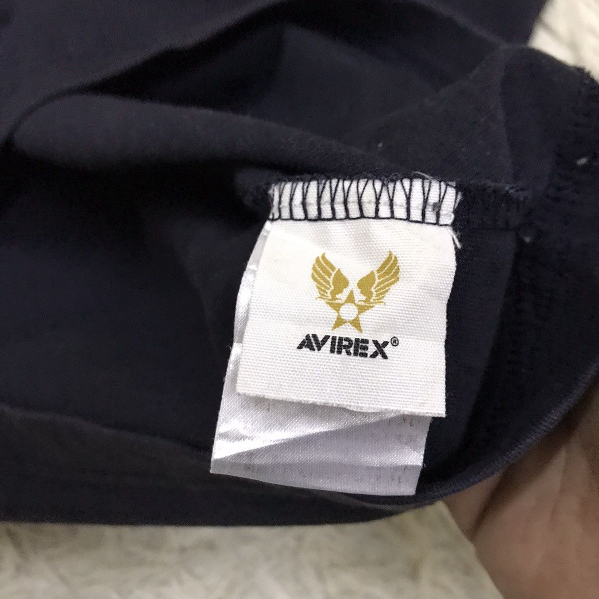 Avirex Vintage Avirex air patrol unit Tshirt Size US L / EU 52-54 / 3 - 11 Thumbnail