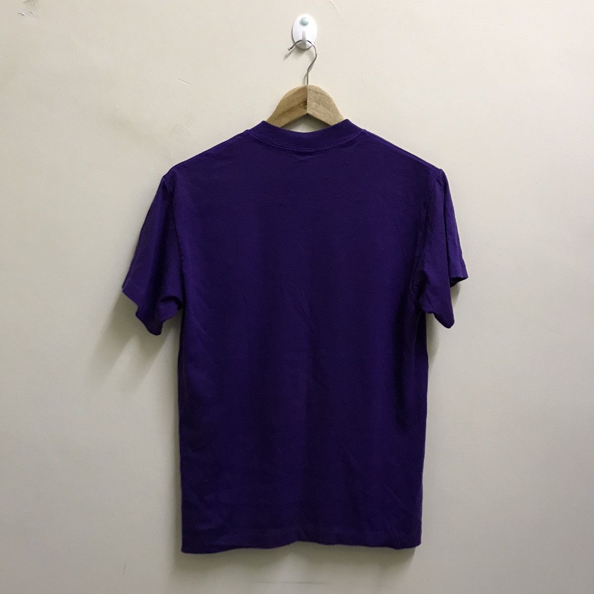 NBA Vintage 90s Nba Los Angeles Lakers Basketball Tshirt Size US S / EU 44-46 / 1 - 6 Thumbnail