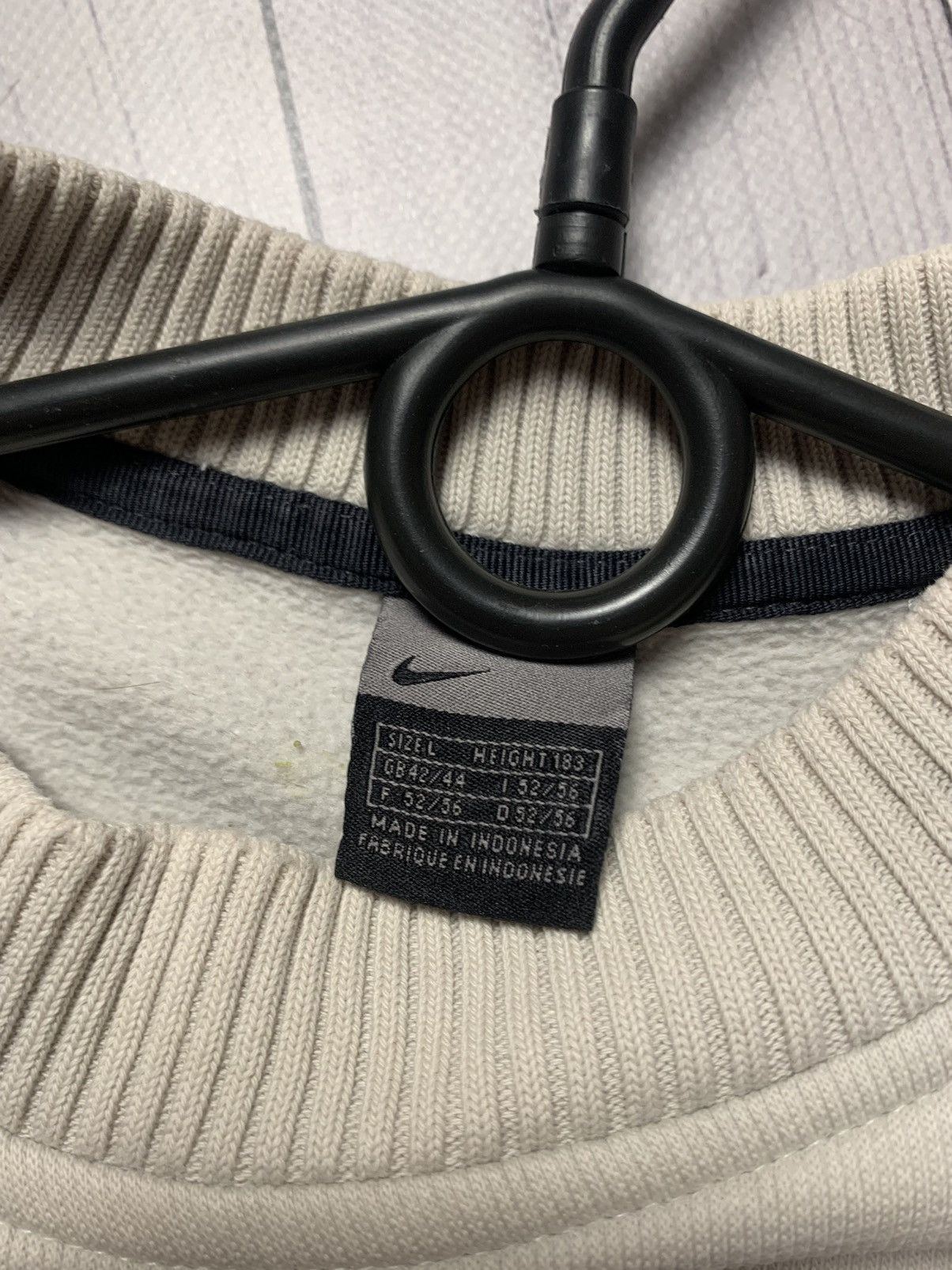 Nike × Vintage Vintage Nike Sweatshirt Logo size L Size US L / EU 52-54 / 3 - 6 Thumbnail