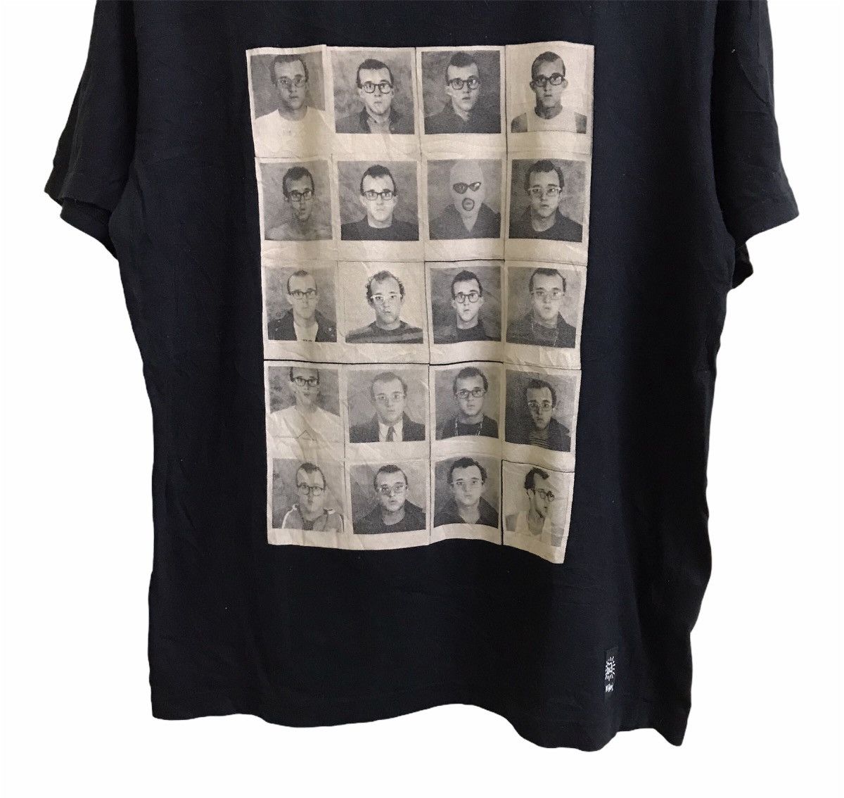 Japanese Brand Keith Haring Pasport Photo t shirt Size US L / EU 52-54 / 3 - 3 Thumbnail