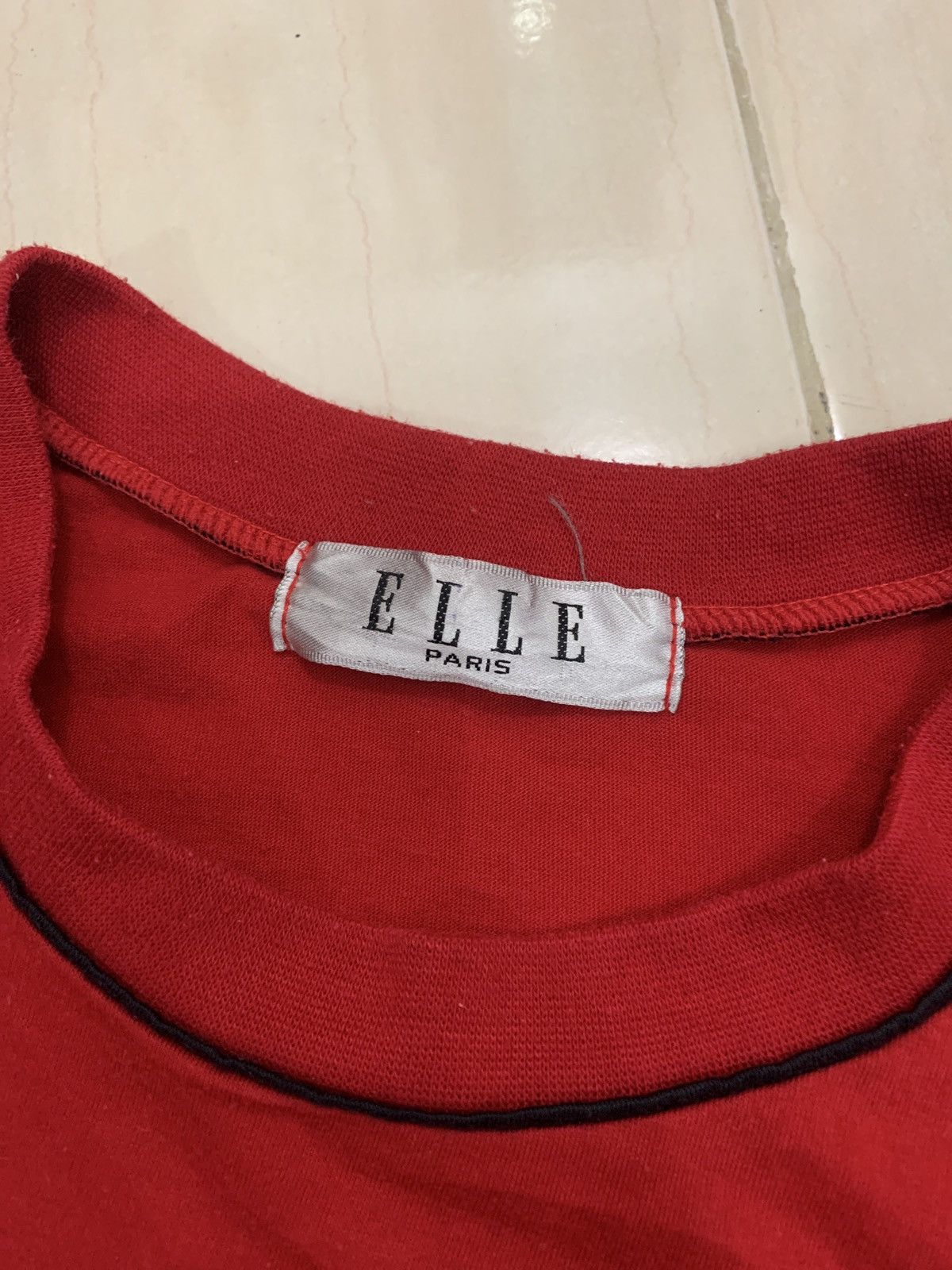 Vintage Vintage Elle Paris Touch Plenty T-Shirt Size US M / EU 48-50 / 2 - 4 Thumbnail
