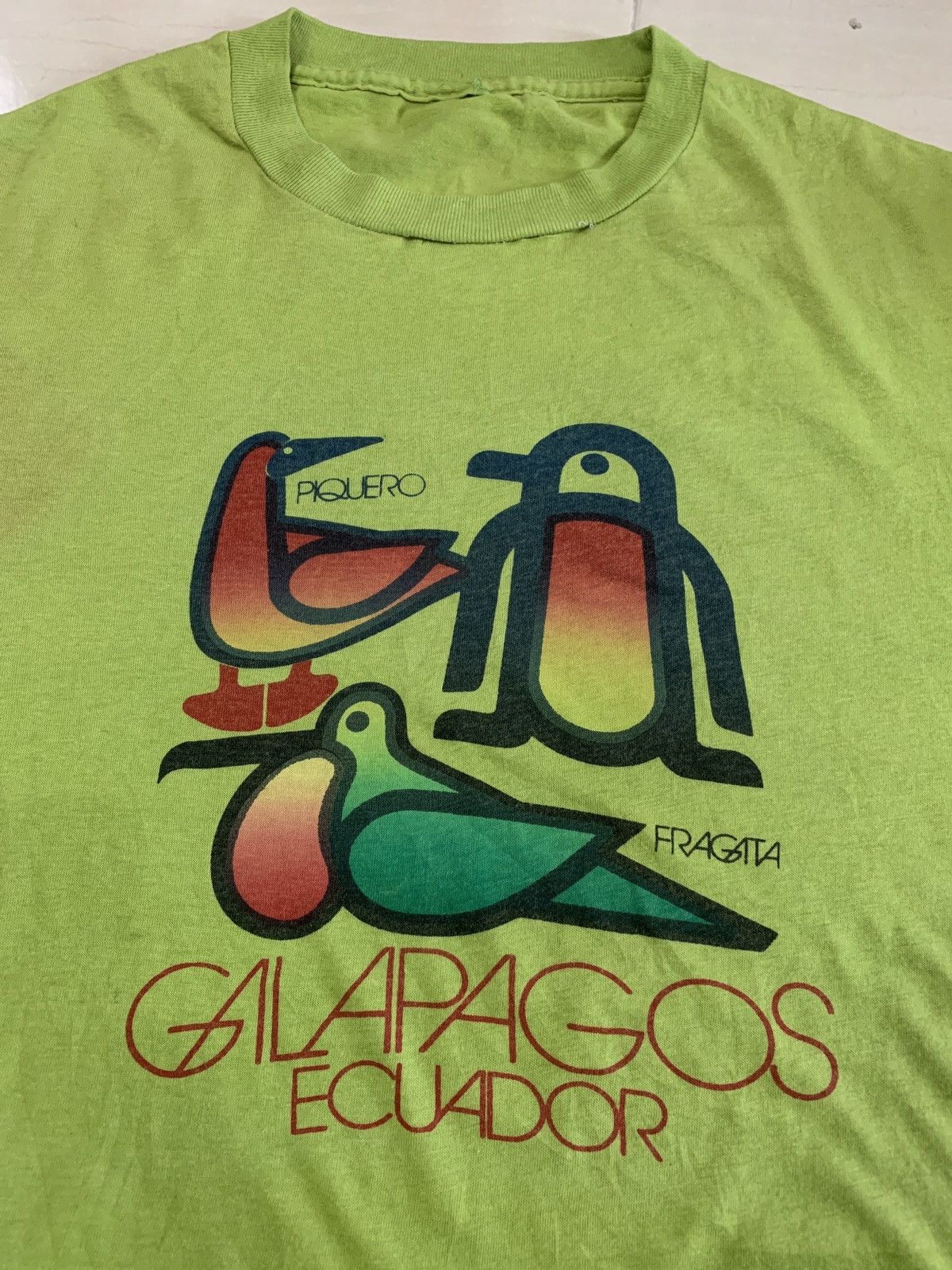 Vintage Vintage Galapagos Ecuador T-shirt Size US M / EU 48-50 / 2 - 3 Thumbnail