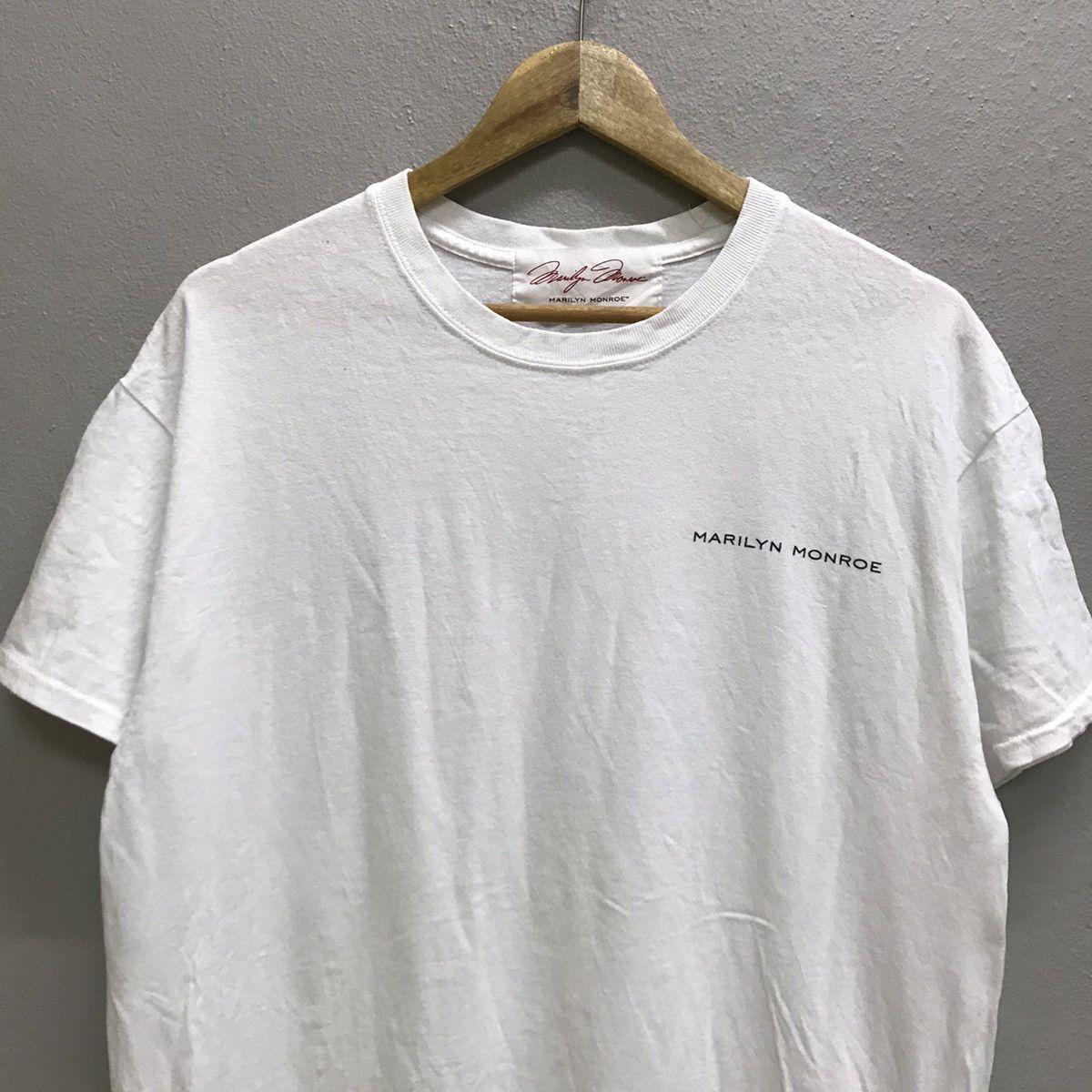 Band Tees Marilyn Monroe official Tshirt Size US L / EU 52-54 / 3 - 6 Thumbnail