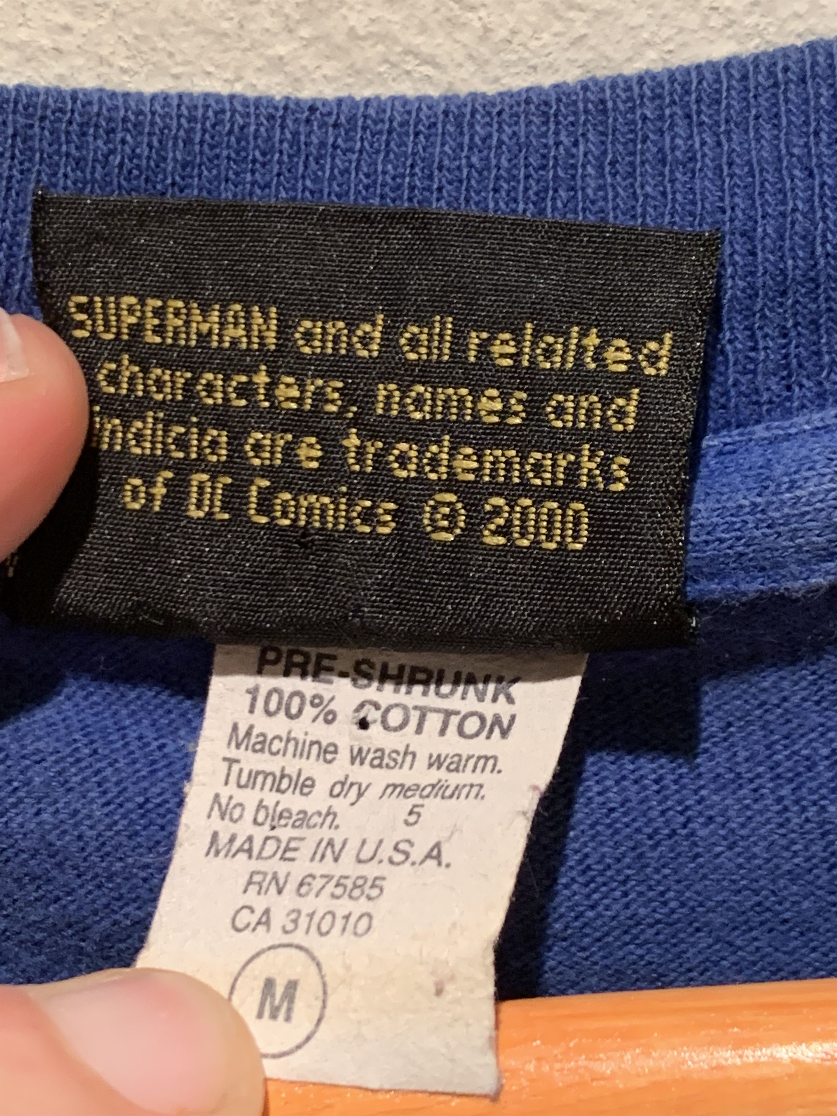 DC Comics *RARE* Vintage 2000 Superman DC Comics Warner Bros T-Shirt Size US M / EU 48-50 / 2 - 4 Thumbnail