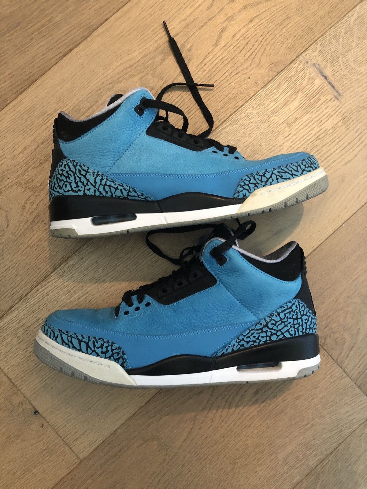 Jordan Brand Air Jordan 3 Powder Blue Size US 10.5 / EU 43-44 - 1 Thumbnail