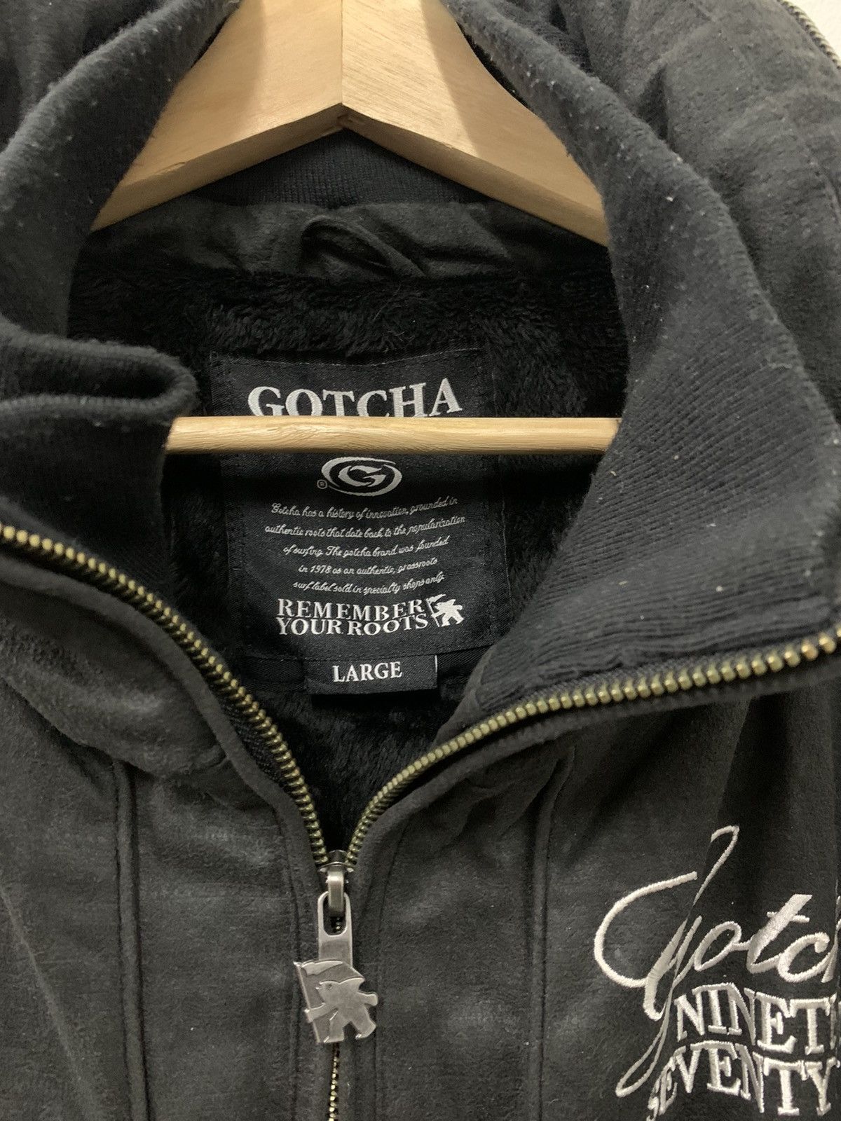 Gotcha Gotcha Hidden Hoodie Zipper Fleece Lining back embroidery Size US S / EU 44-46 / 1 - 4 Thumbnail