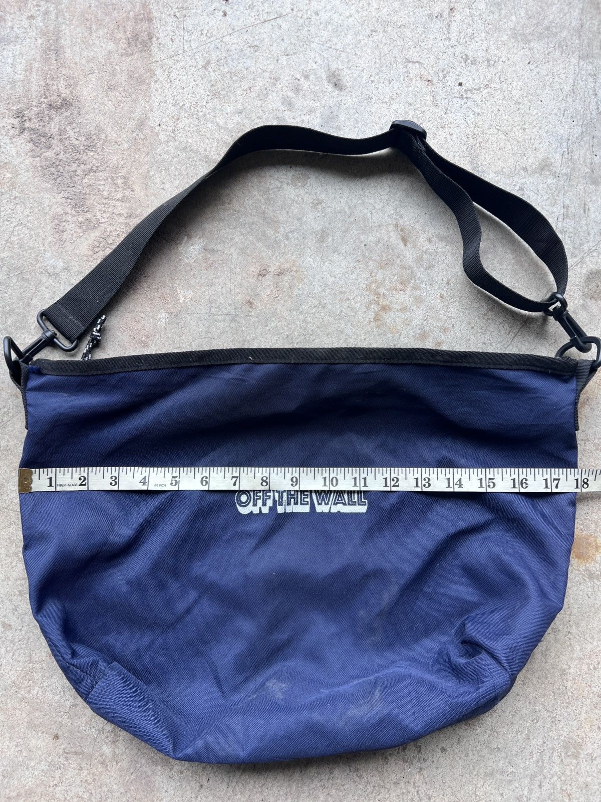 Vans Vintage Vans Off The Wall Crossbody Sling Bag Size ONE SIZE - 5 Thumbnail