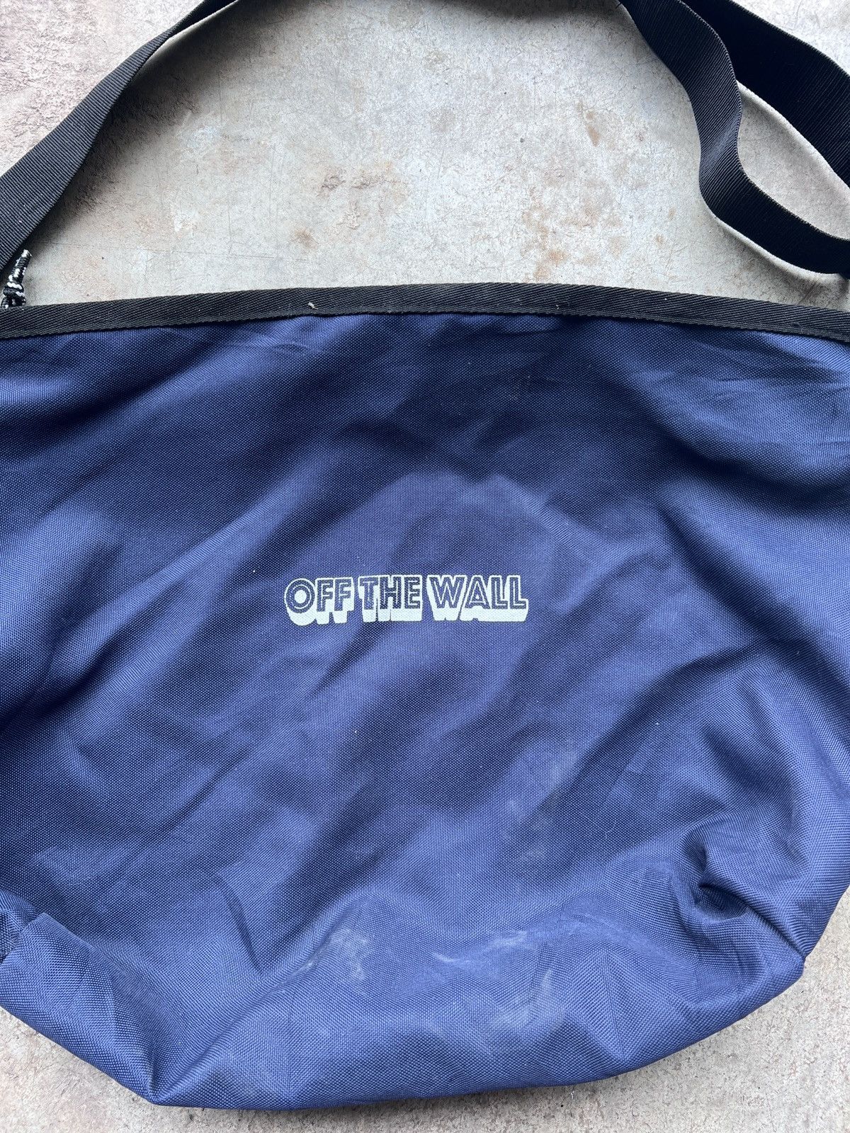 Vans Vintage Vans Off The Wall Crossbody Sling Bag Size ONE SIZE - 2 Thumbnail