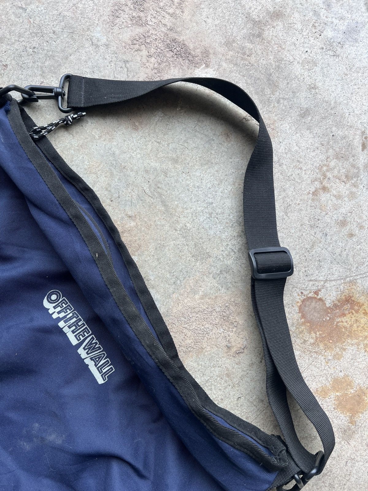 Vans Vintage Vans Off The Wall Crossbody Sling Bag Size ONE SIZE - 3 Thumbnail