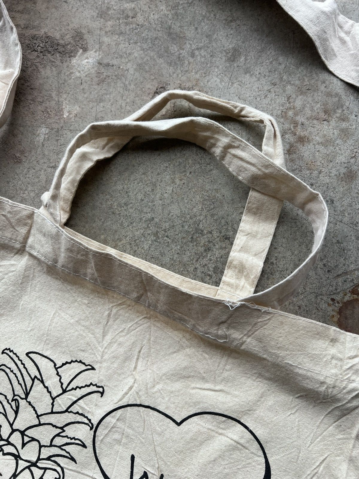 Vintage Vintage Shelter Pineapple Skate Canvas Tote / Sling bag Size ONE SIZE - 3 Thumbnail