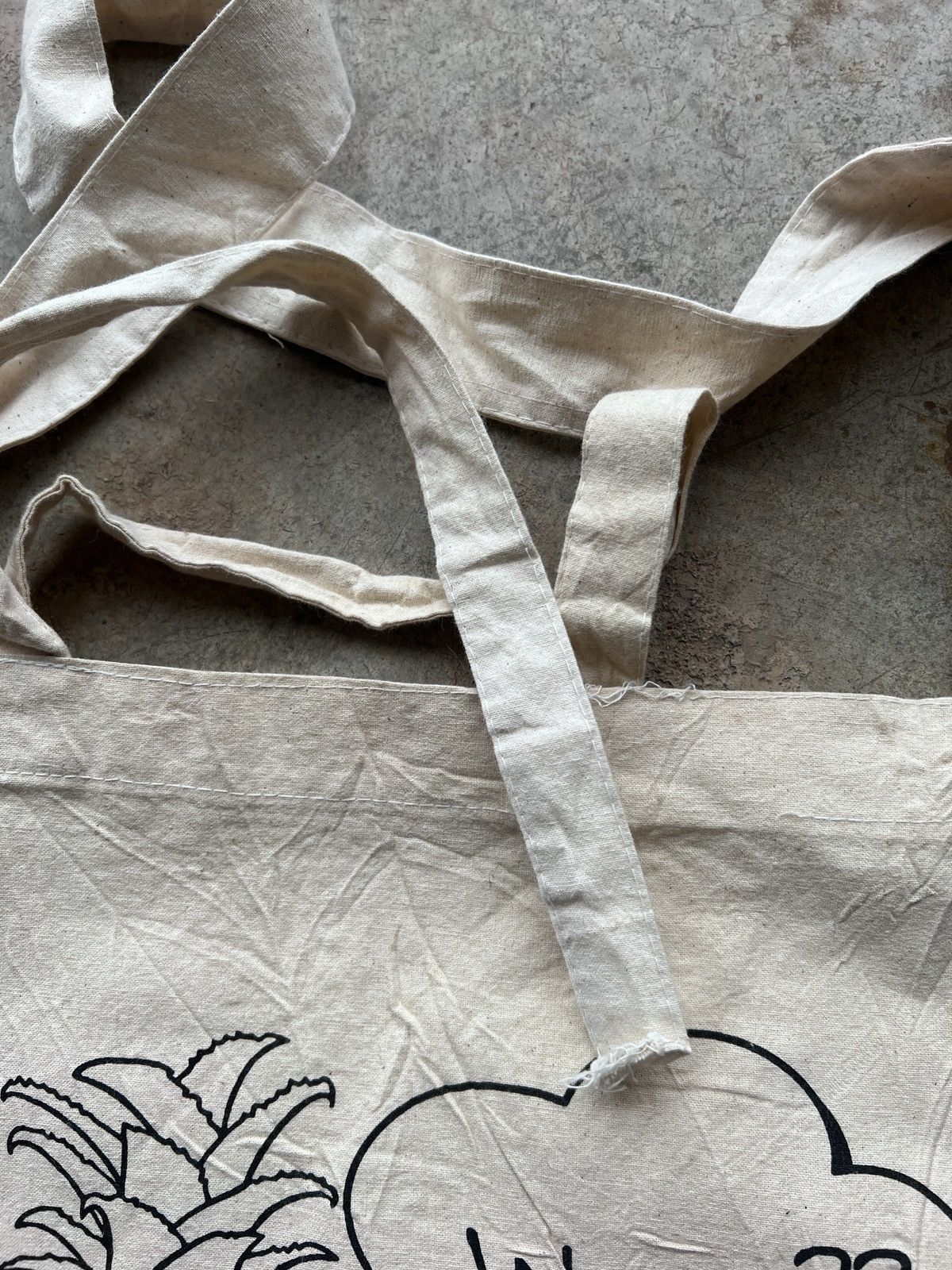 Vintage Vintage Shelter Pineapple Skate Canvas Tote / Sling bag Size ONE SIZE - 5 Thumbnail