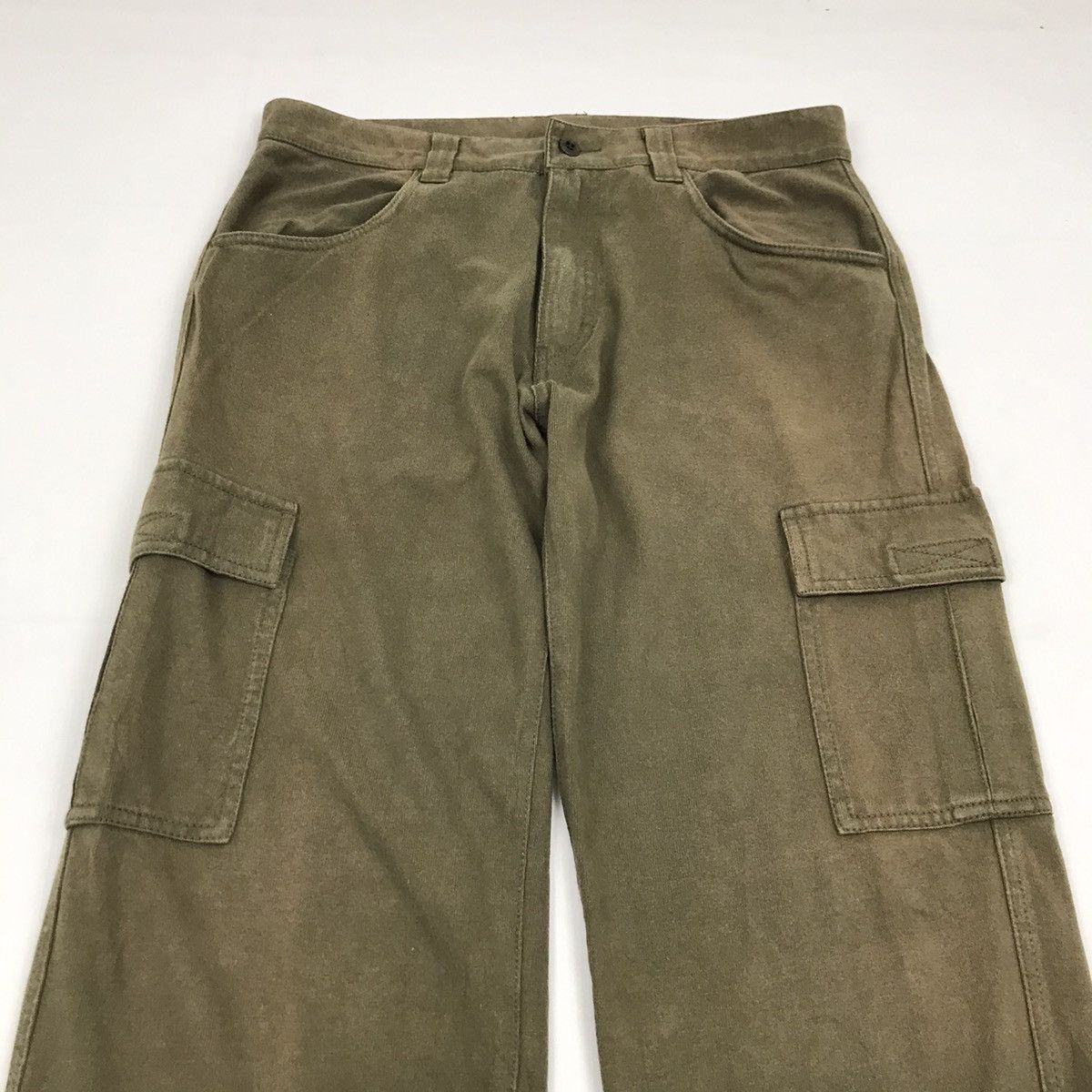 Uniqlo Uniqlo Tactical Casual Multi Pocket Strectchable cargo Pants Size US 31 - 2 Thumbnail