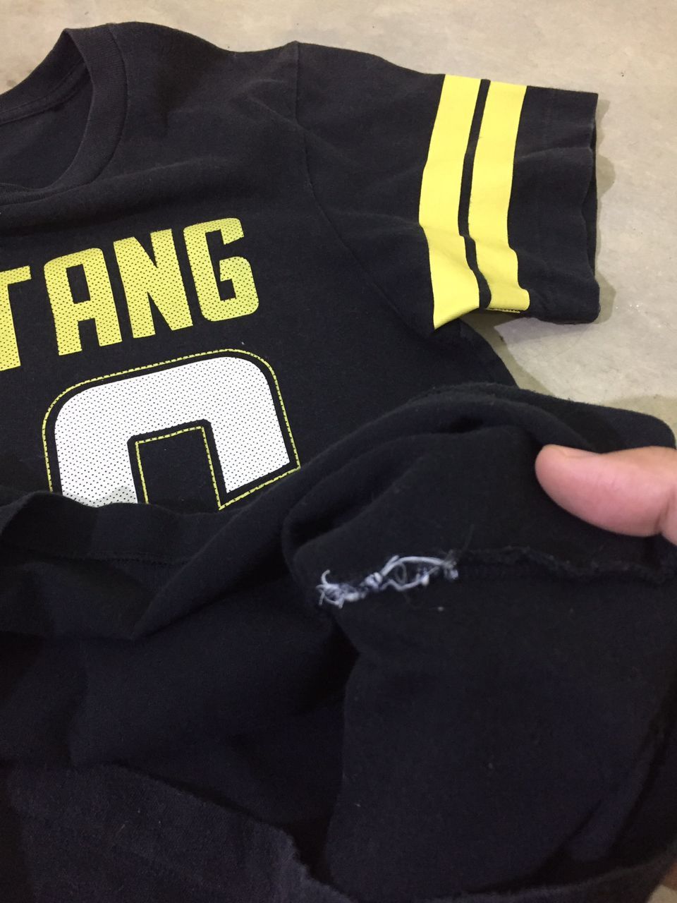 Rap Tees × Uniqlo × Wu-Tang Clan Wu Tang x Uniqlo Rap Tees Size US S / EU 44-46 / 1 - 8 Thumbnail