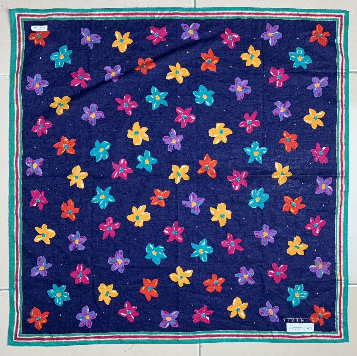 Designer Givenchy Handkerchief Pocketsquares Size ONE SIZE - 3 Thumbnail