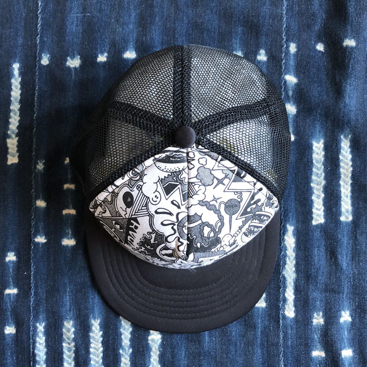 RVCA RVCA USA Vintage Mesh Trucker Cap Size ONE SIZE - 2 Thumbnail