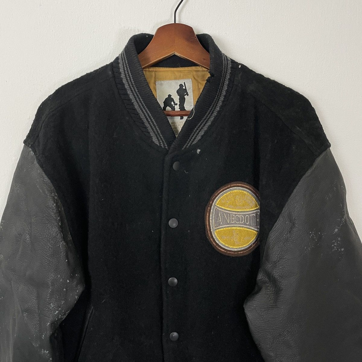 Japanese Brand Vintage Anecdote Embroidery Big Logo Faded Varsity Jacket Size US L / EU 52-54 / 3 - 4 Thumbnail