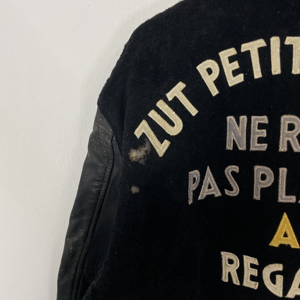Japanese Brand Vintage Anecdote Embroidery Big Logo Faded Varsity Jacket Size US L / EU 52-54 / 3 - 12 Thumbnail