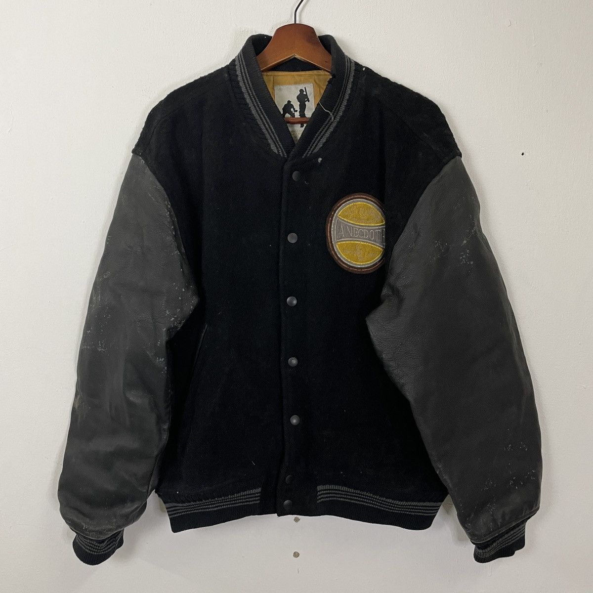 Japanese Brand Vintage Anecdote Embroidery Big Logo Faded Varsity Jacket Size US L / EU 52-54 / 3 - 1 Thumbnail