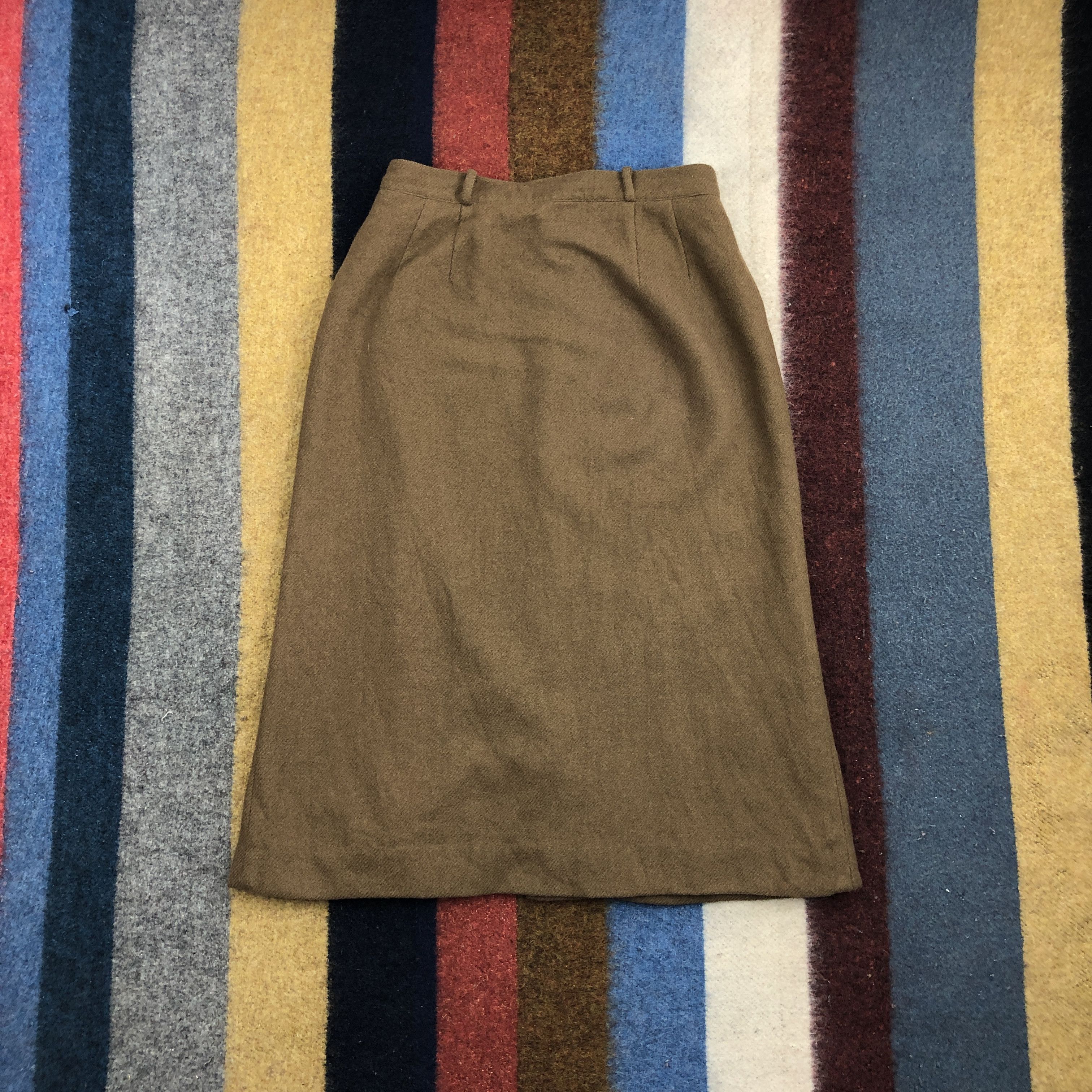image of 90's Vintage Burberrys Casual Wool Mini Skirt 0450/s in Brown, Women's (Size 26)