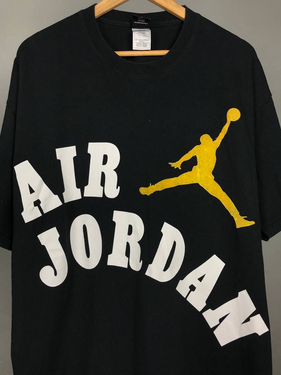 Jordan Brand × Vintage Air Jordan vintage streetwear big logo tee Size US XL / EU 56 / 4 - 3 Thumbnail