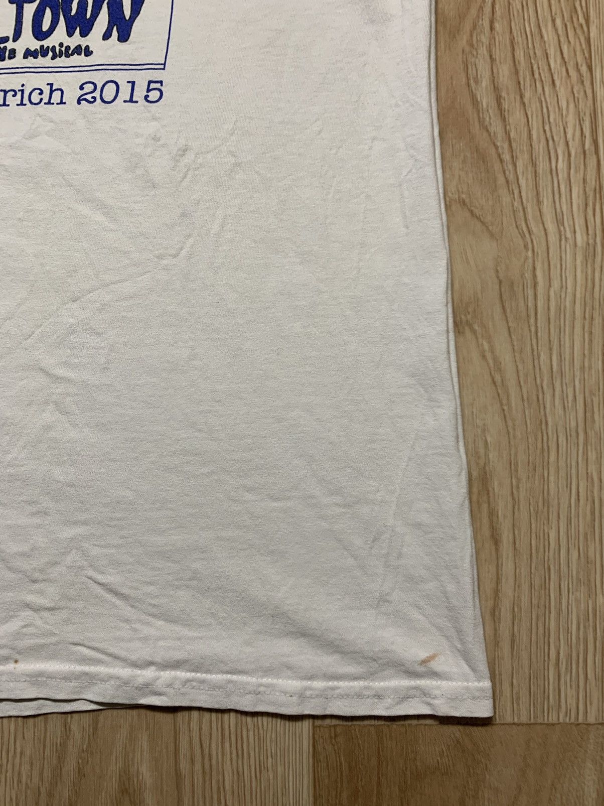 Vintage Y2K Urine Town “ Musical about…” T-Shirt Size US M / EU 48-50 / 2 - 18 Thumbnail