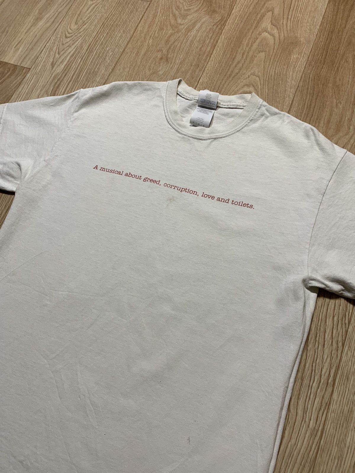 Vintage Y2K Urine Town “ Musical about…” T-Shirt Size US M / EU 48-50 / 2 - 2 Thumbnail